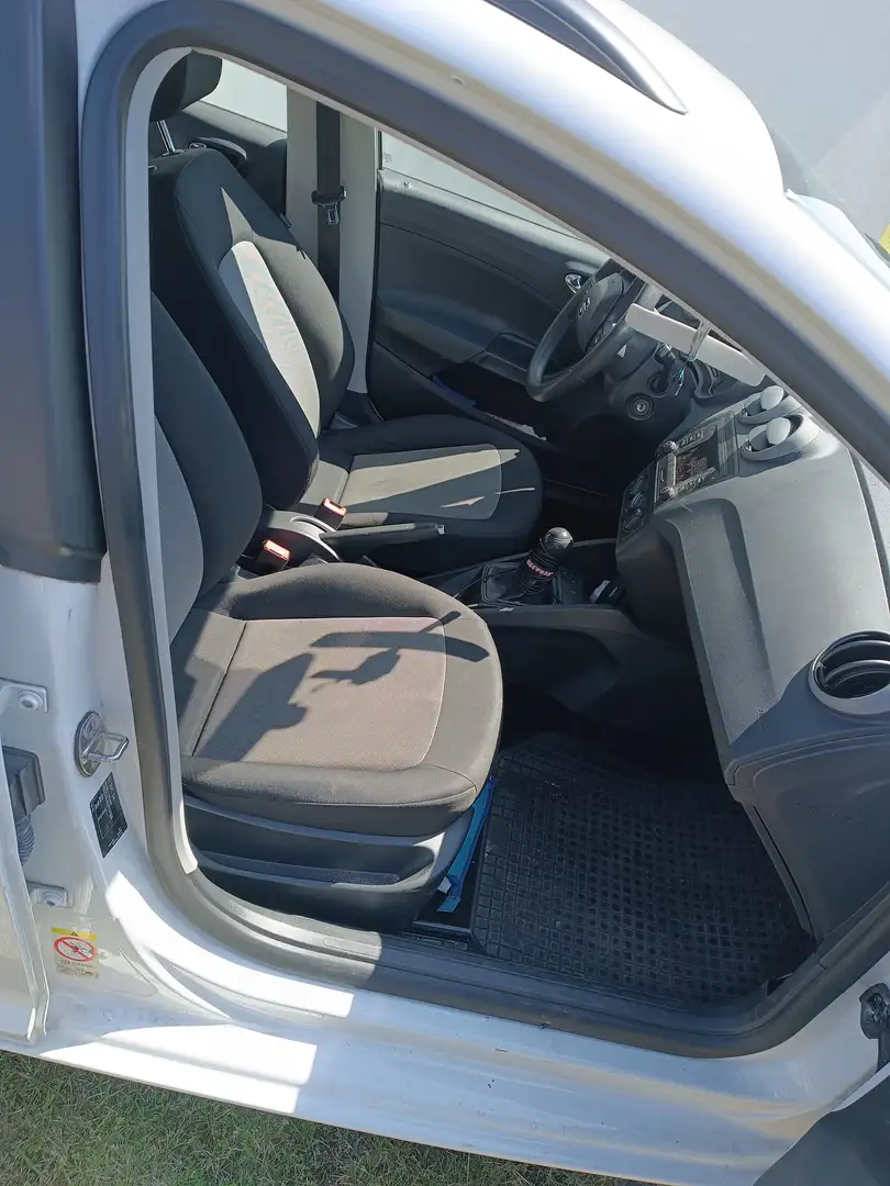 SEAT Ibiza Ibiza ST Weiß - 2