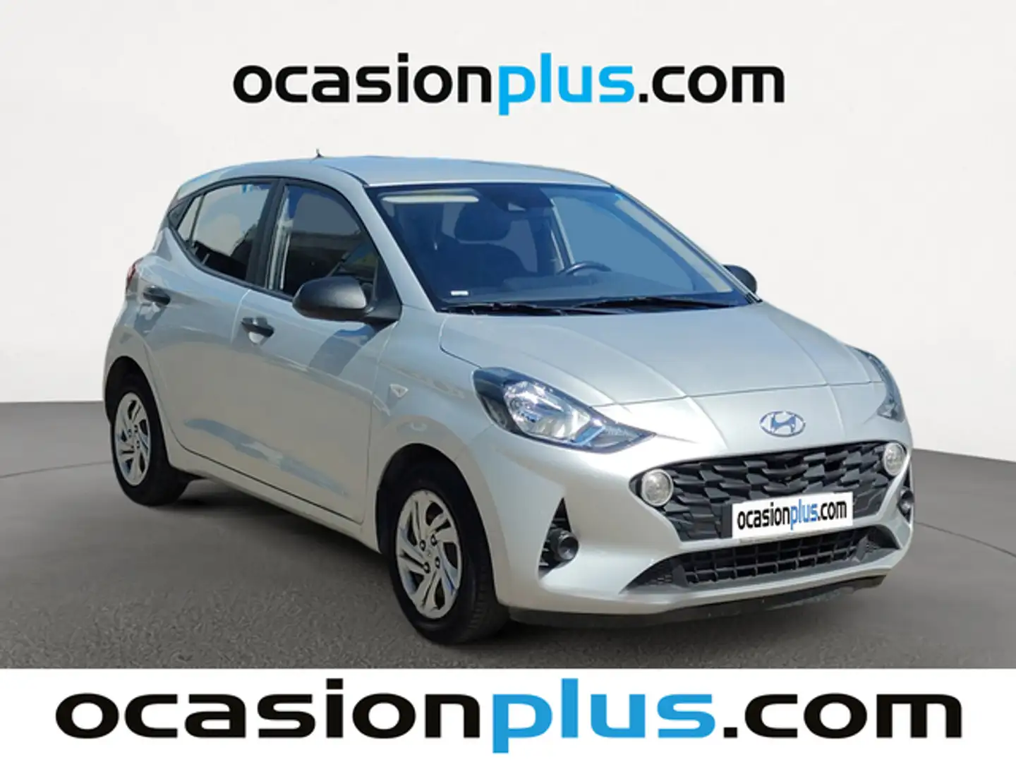 Hyundai i10 1.0 MPI Essence Plateado - 2