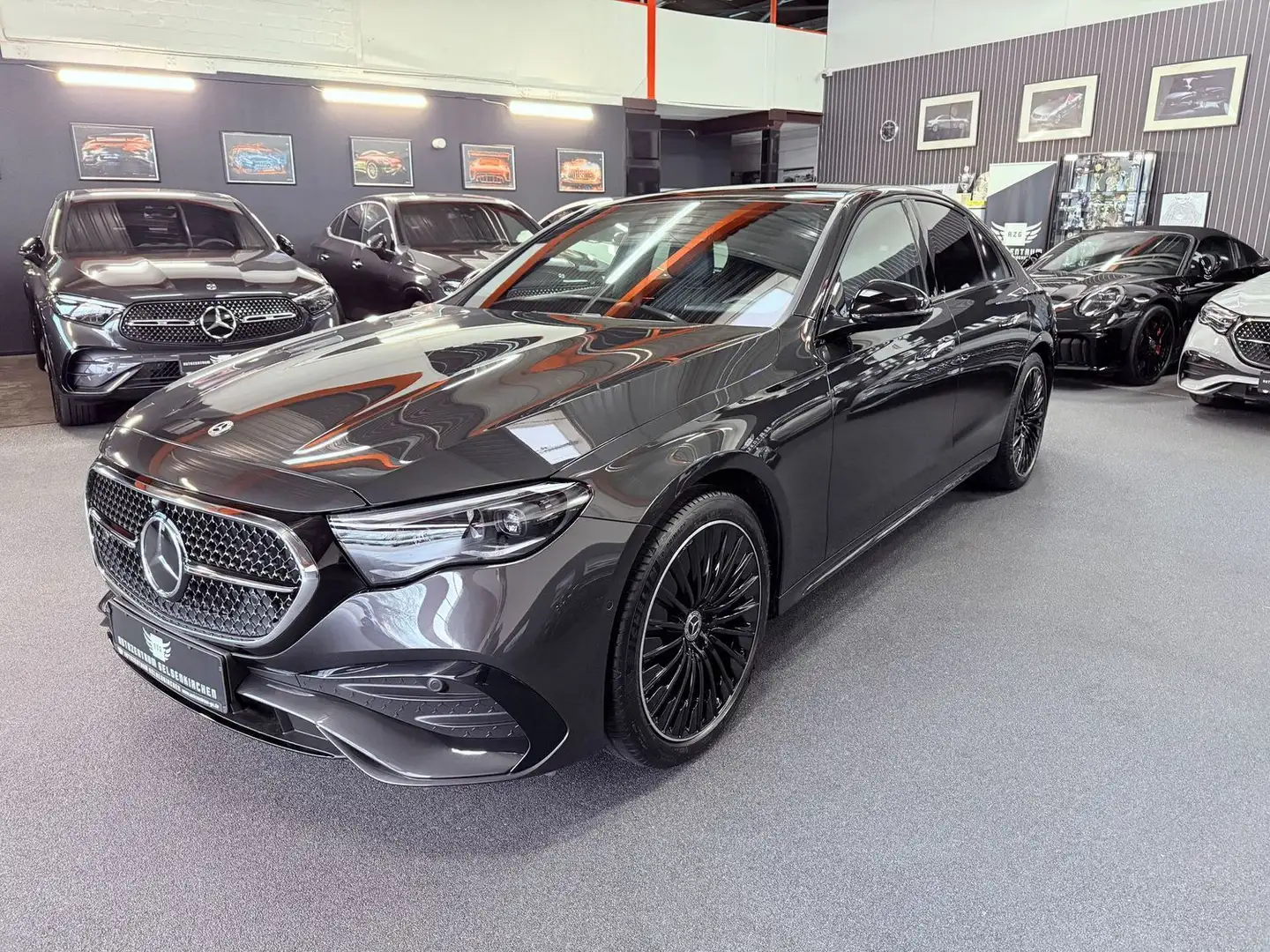 Mercedes-Benz E 300 de AMG Premium SUPERSCREEN/PANO/BURM4D/AHK Gris - 1