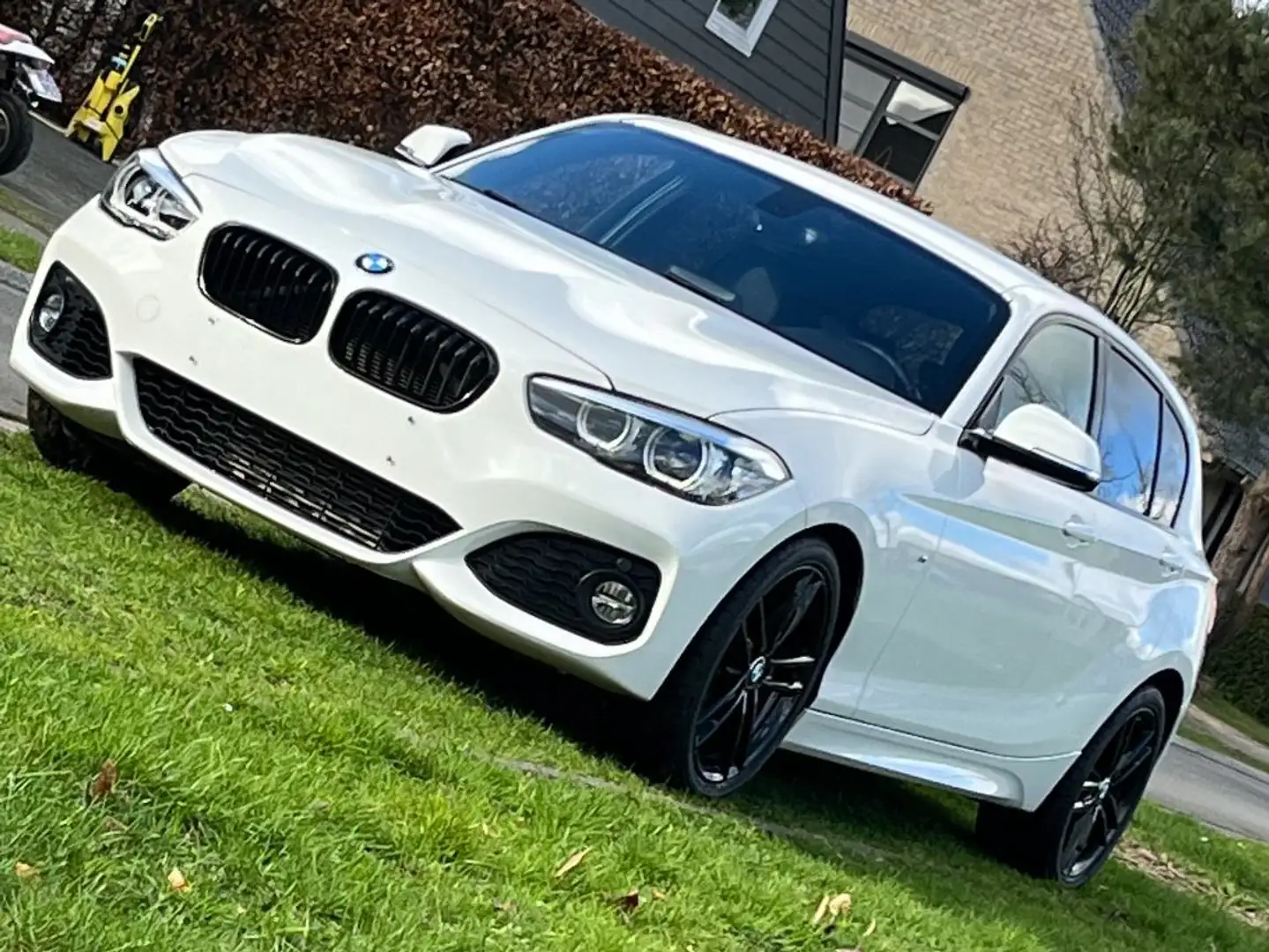 BMW 118 118i M Sport Wit - 1