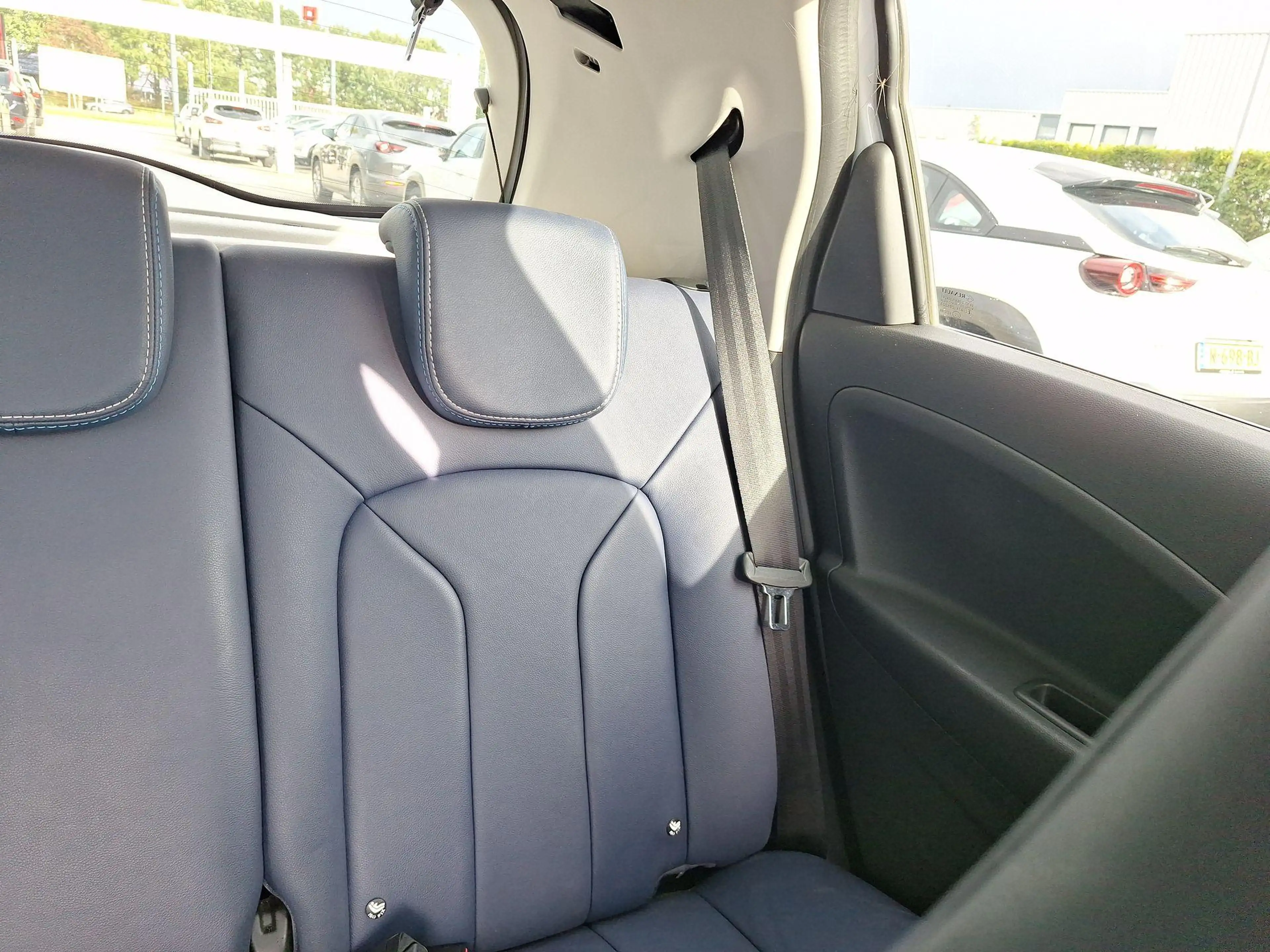 Renault ZOE R135 Serie Limitee Riviera 52 kWh | NL-Auto | Koop — photo 13