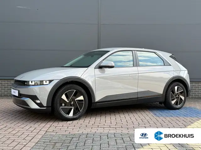 Hyundai IONIQ 5 Standard Range Pure Edition 63 kWh / Warmtepomp /