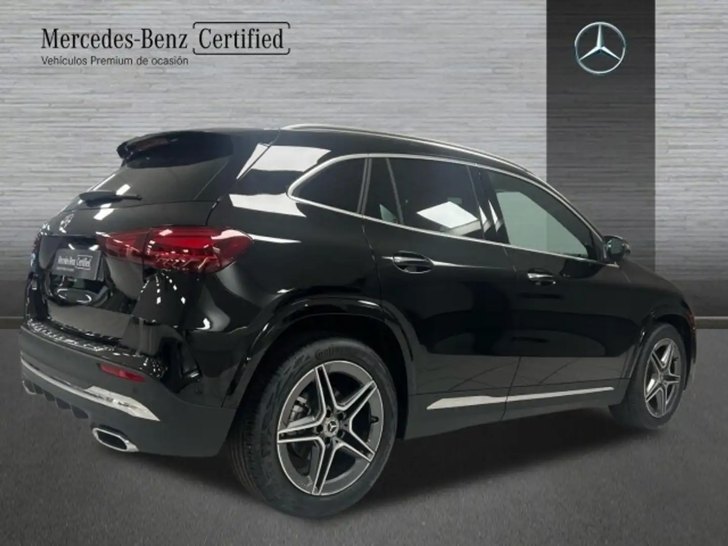 Mercedes-Benz GLA 200 d - 2