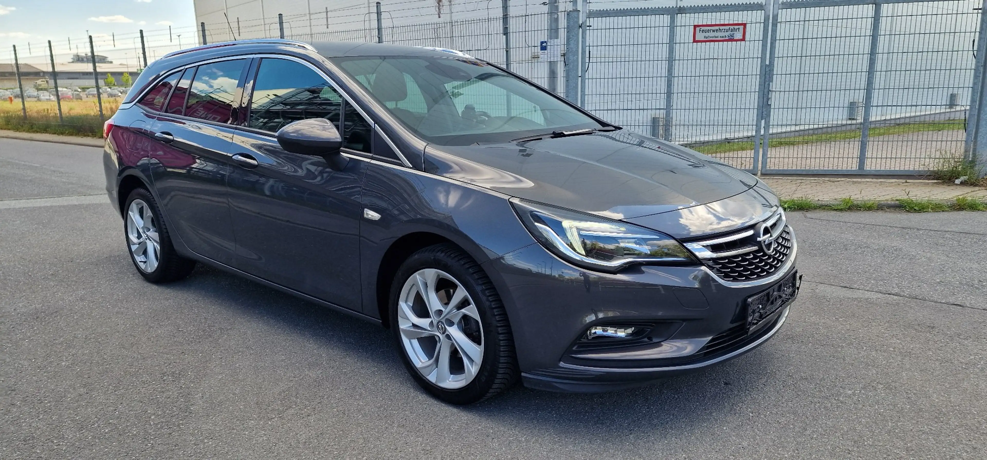 Opel Astra Sports Tourer+ Dynamic Start/Stop — photo 8