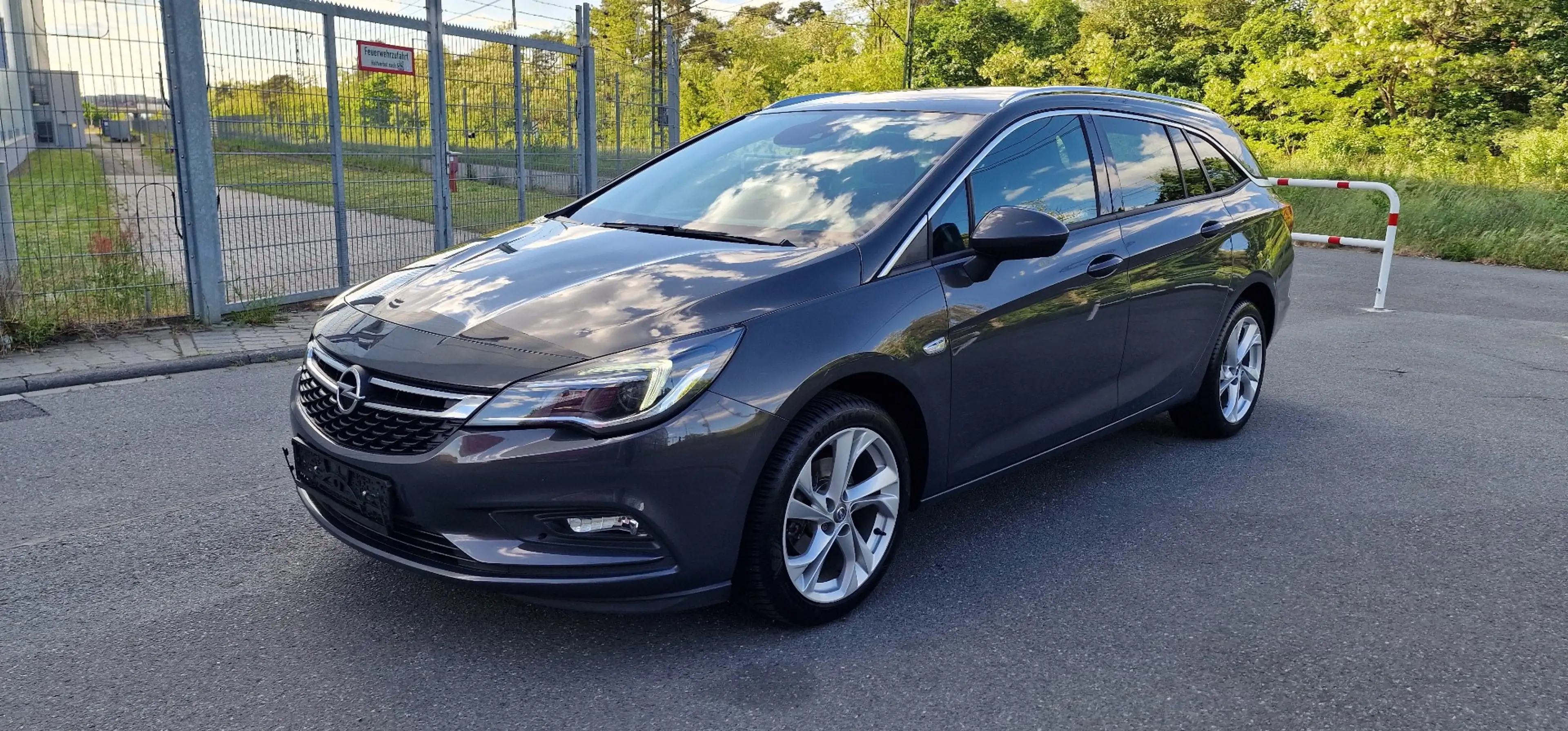 Opel Astra Sports Tourer+ Dynamic Start/Stop — photo 2