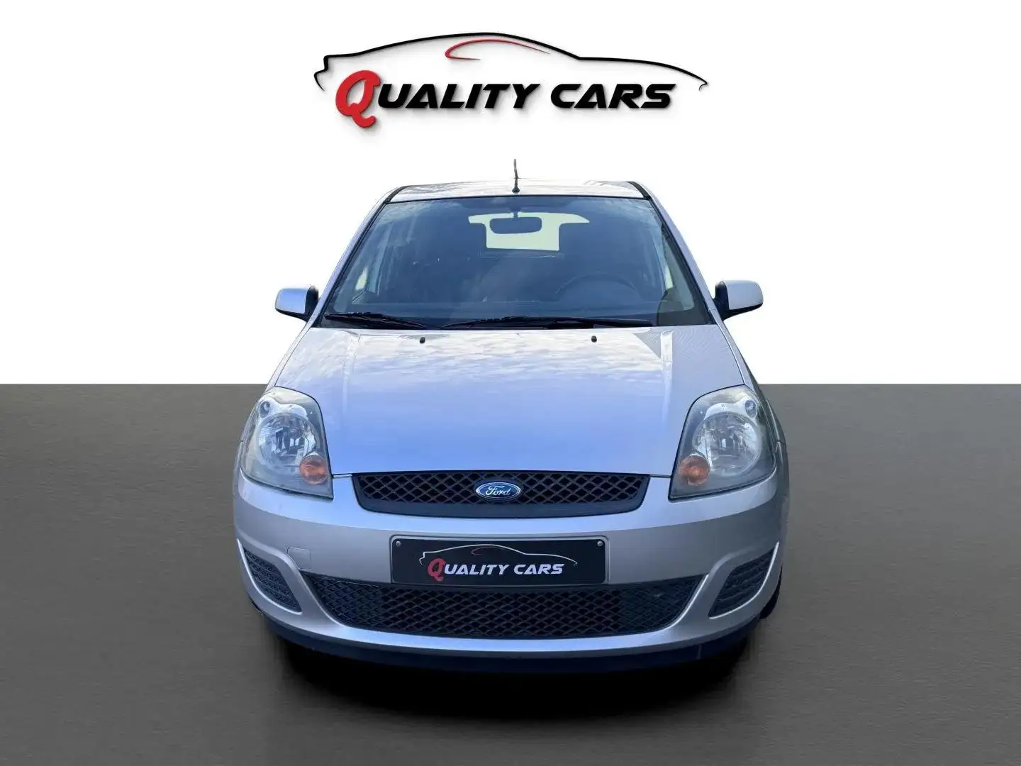 Ford Fiesta 1.3i | 75.000 KM !! | CarPlay | Airco | Garantie Zilver - 2