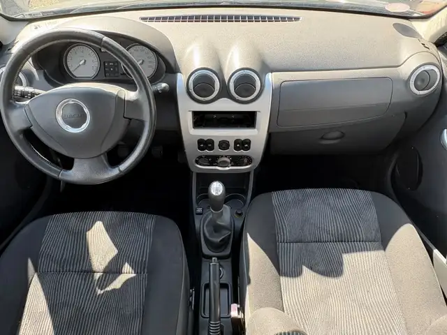 Dacia Sandero view 7