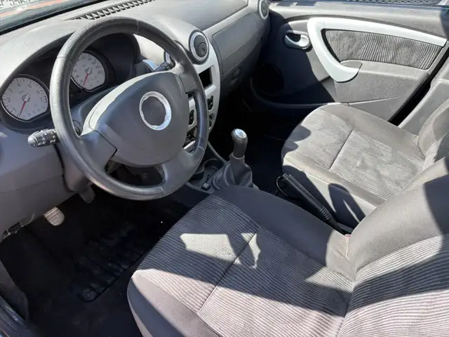 Dacia Sandero view 8