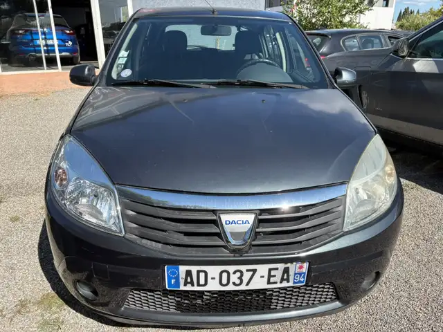 Dacia Sandero view 2