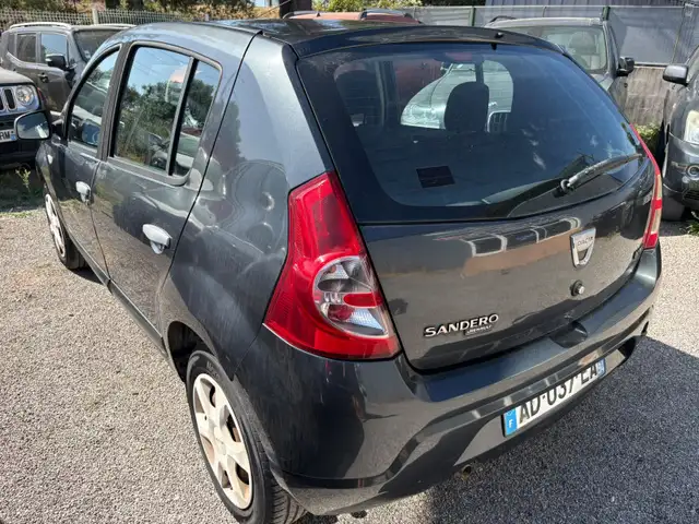 Dacia Sandero view 3