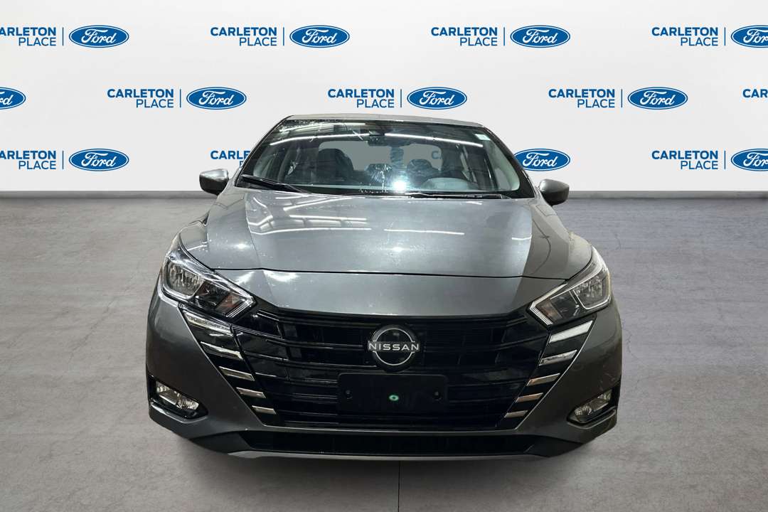 2025 Nissan Versa S — photo 1