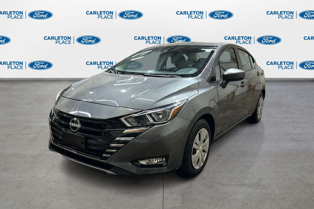 2025 Nissan Versa S — photo 1