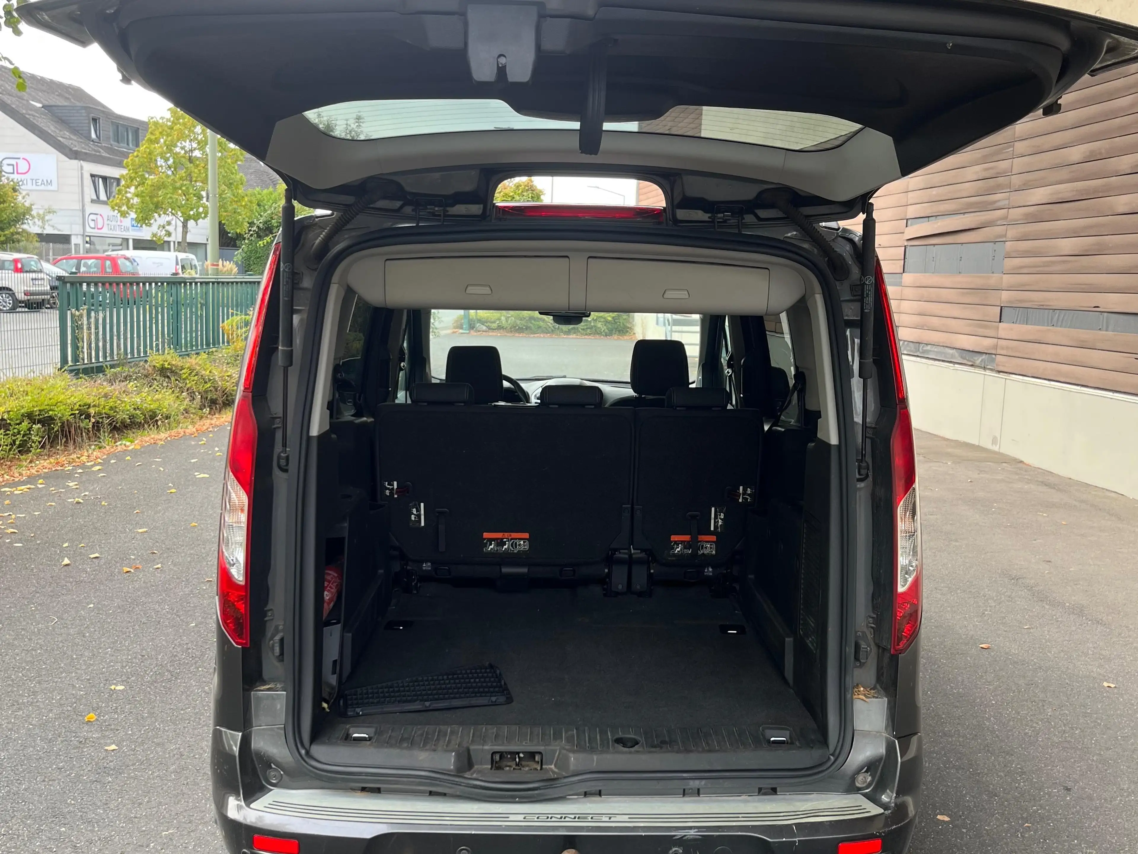Ford Tourneo Connect Grand Tourneo Connect 1.5 TDCi Start/Stop Trend — photo 10