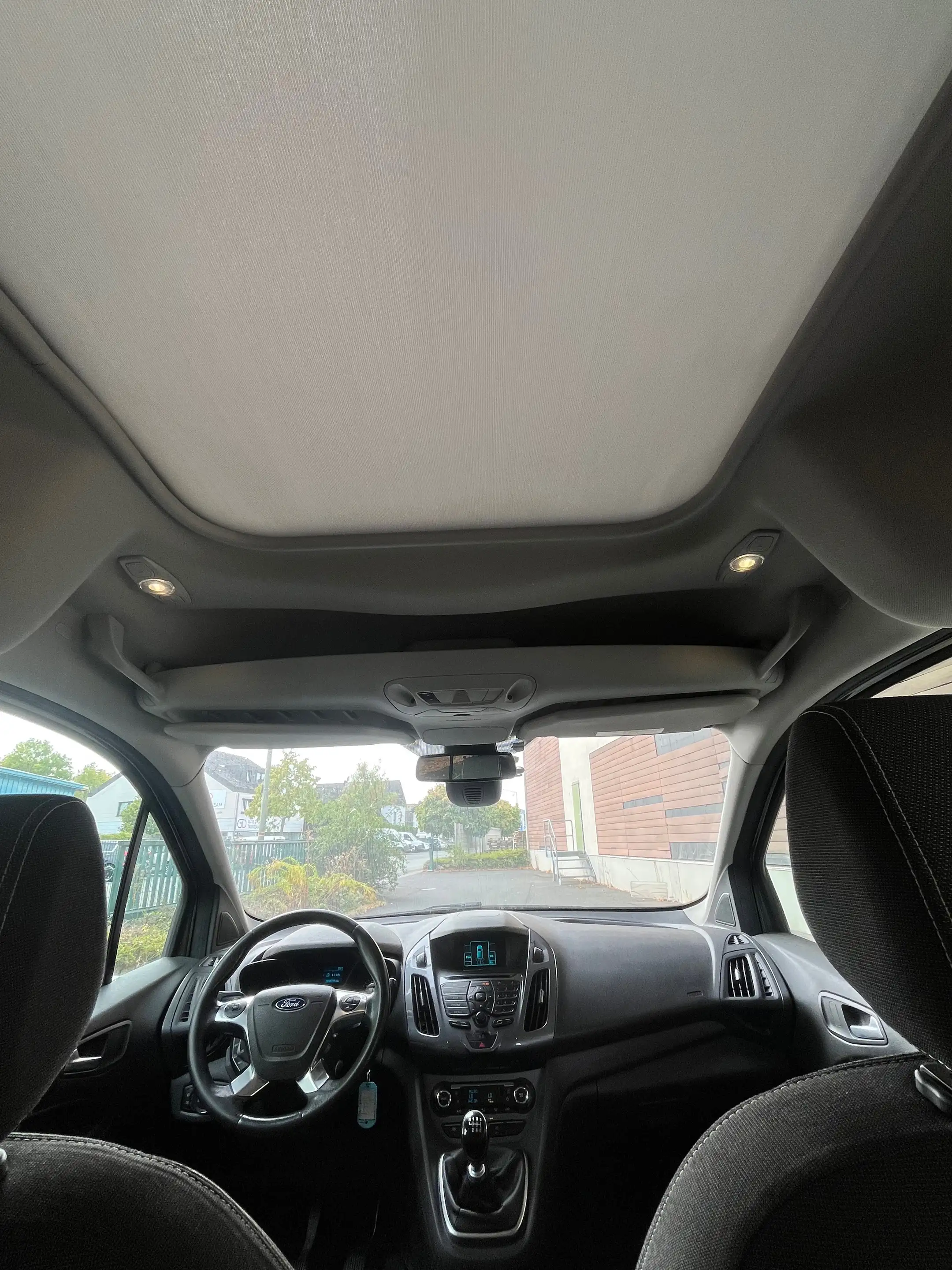 Ford Tourneo Connect Grand Tourneo Connect 1.5 TDCi Start/Stop Trend — photo 14