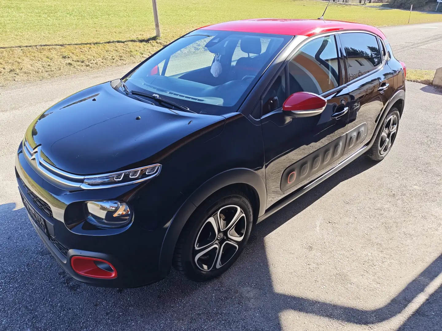 Citroen C3 C3 PureTech 82 S Schwarz - 1