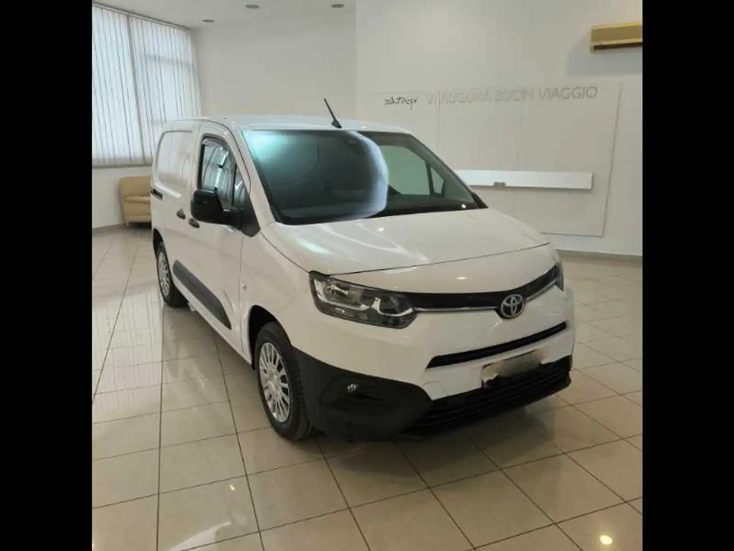 Toyota Proace 1.5D 100cv S&S mt6 L1 D Lounge IVA ESCLUSA Bianco - 1