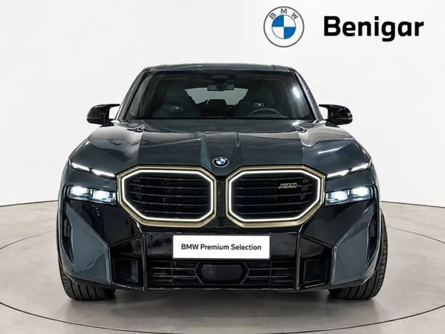 BMW XM Verde - 2