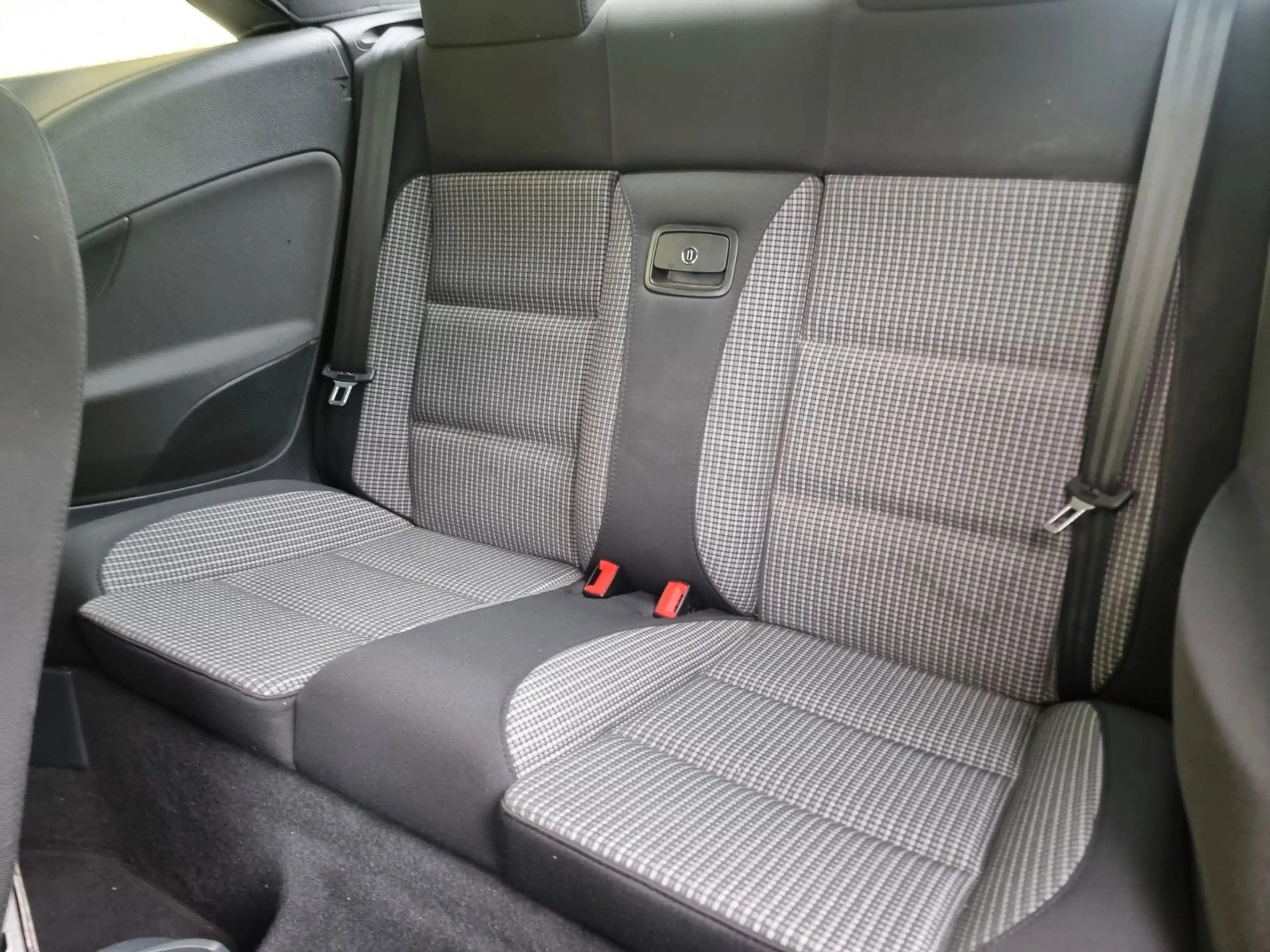 Volkswagen Eos 1.4 TSI 90kW Cabrio — photo 12