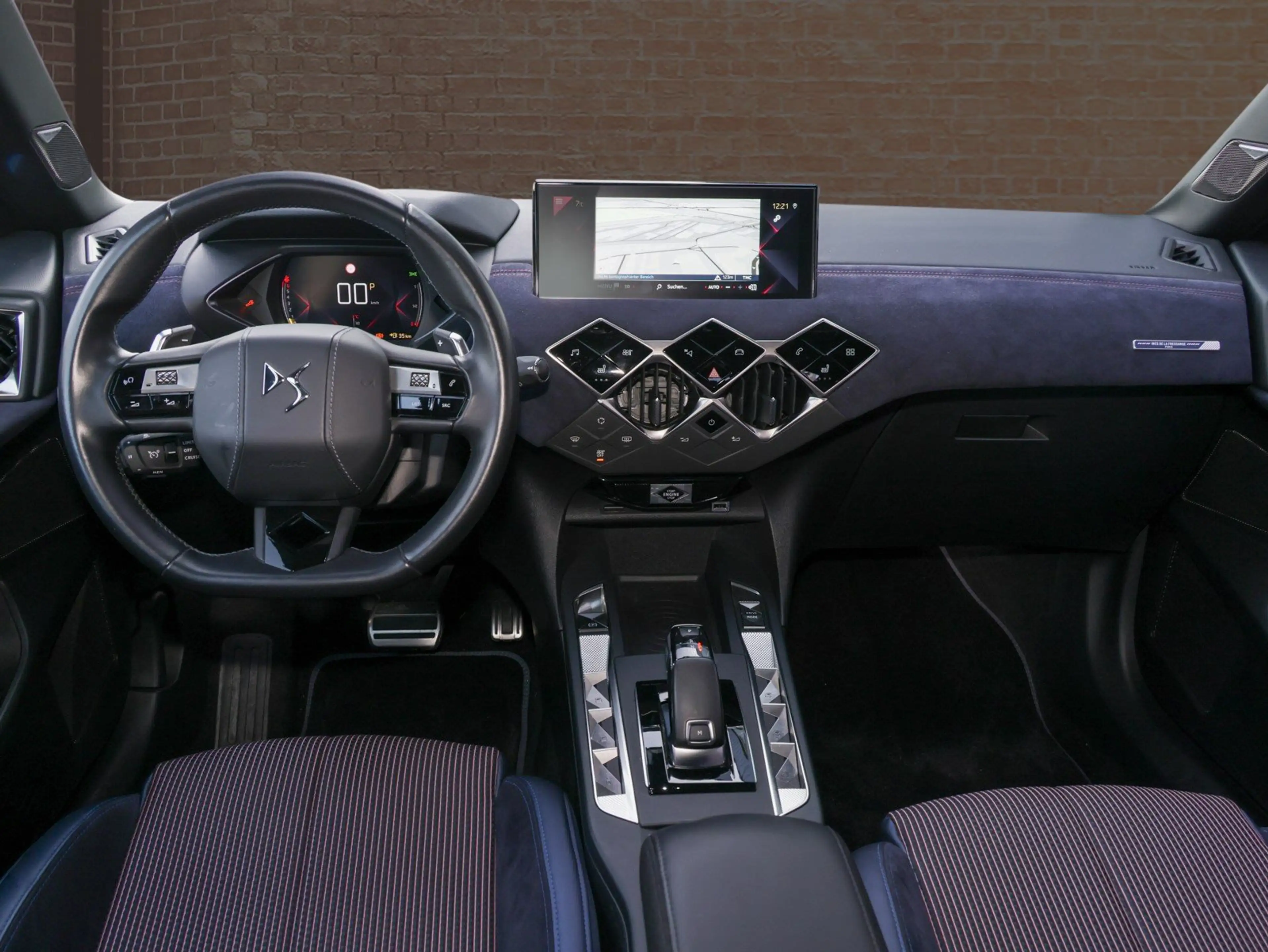 DS Automobiles DS 3 Crossback DS3 Crossback 1,2 PureTech 131 Inès de la Fressang — photo 12