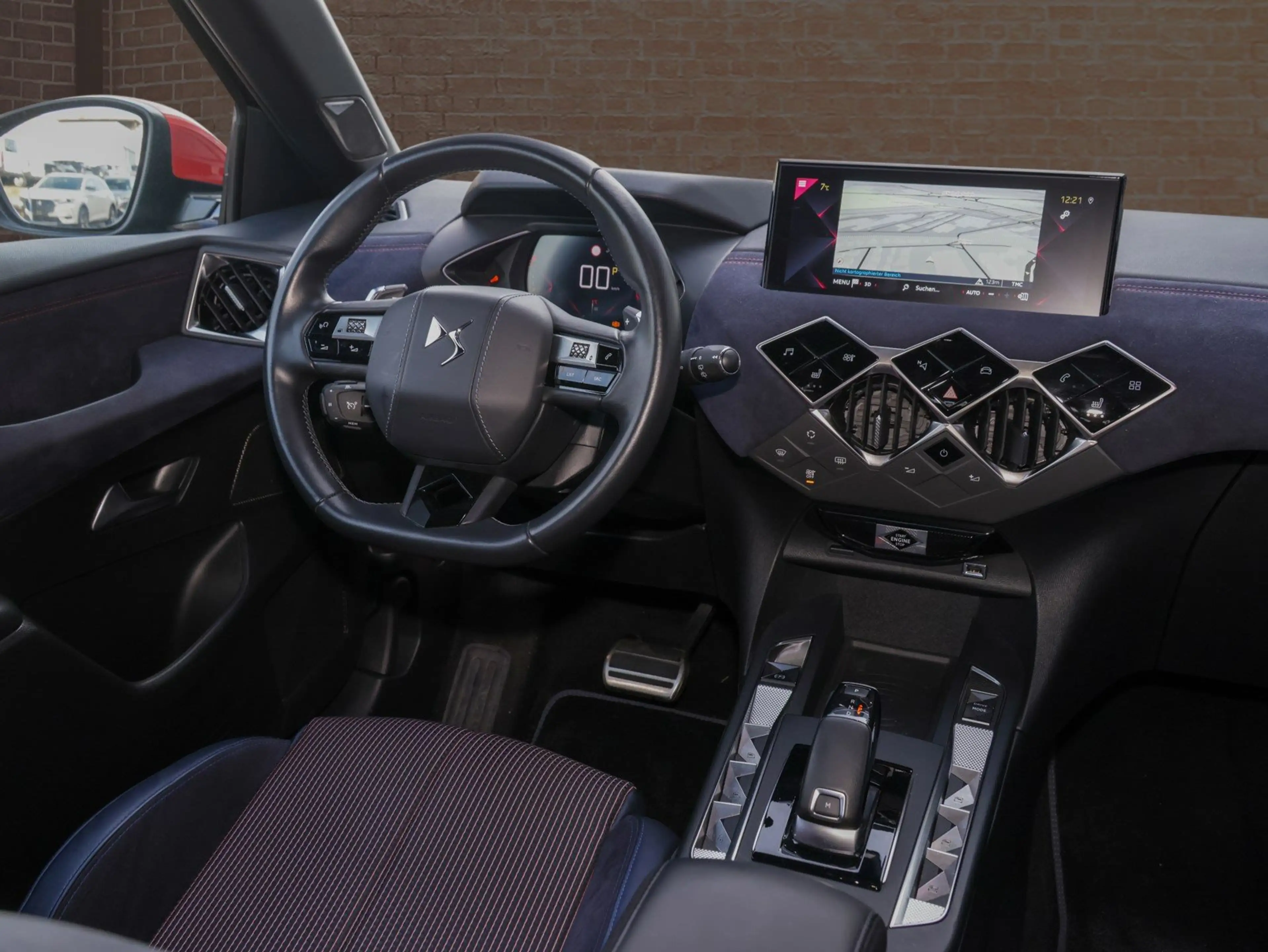 DS Automobiles DS 3 Crossback DS3 Crossback 1,2 PureTech 131 Inès de la Fressang — photo 11