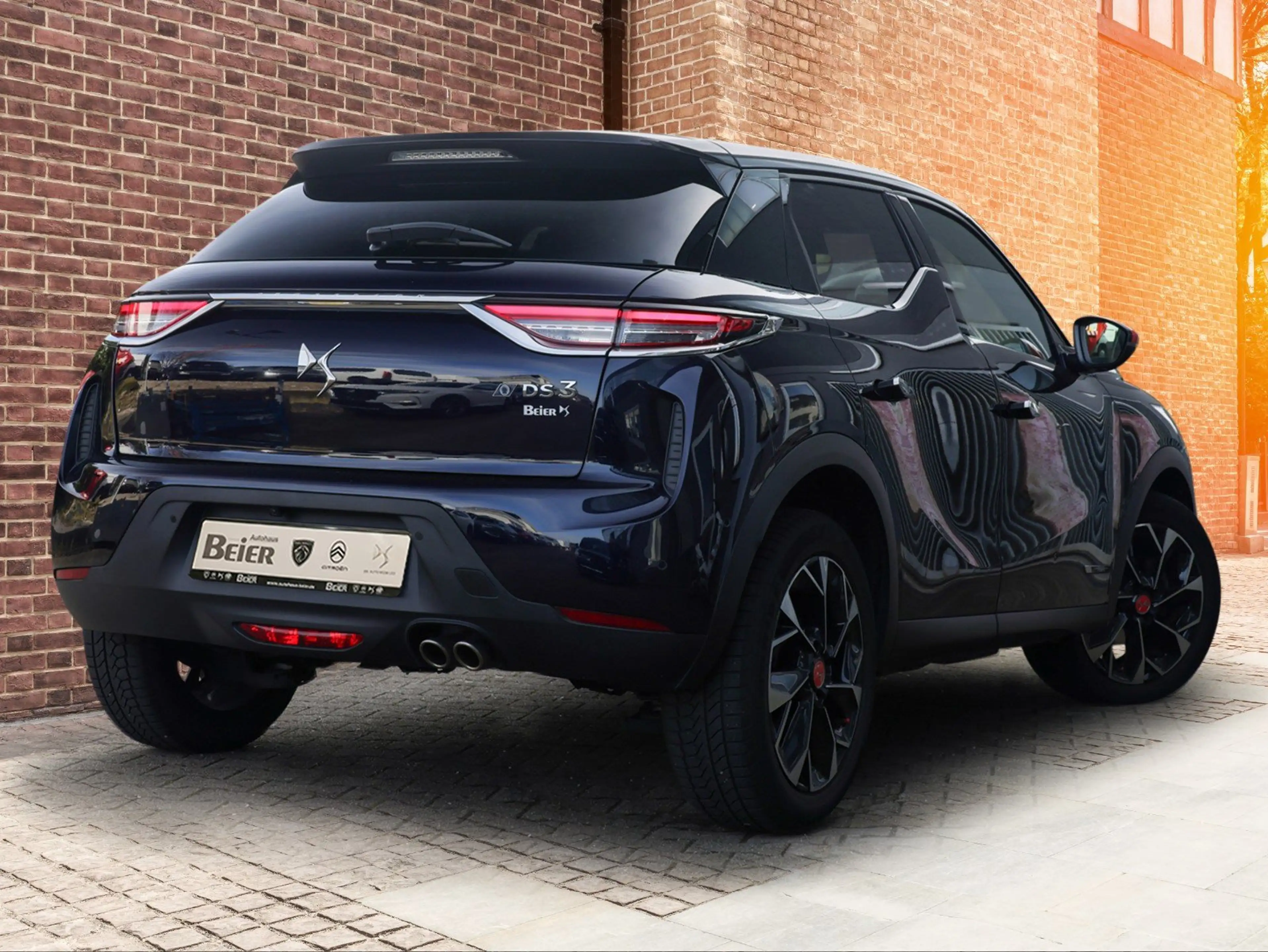DS Automobiles DS 3 Crossback DS3 Crossback 1,2 PureTech 131 Inès de la Fressang — photo 4
