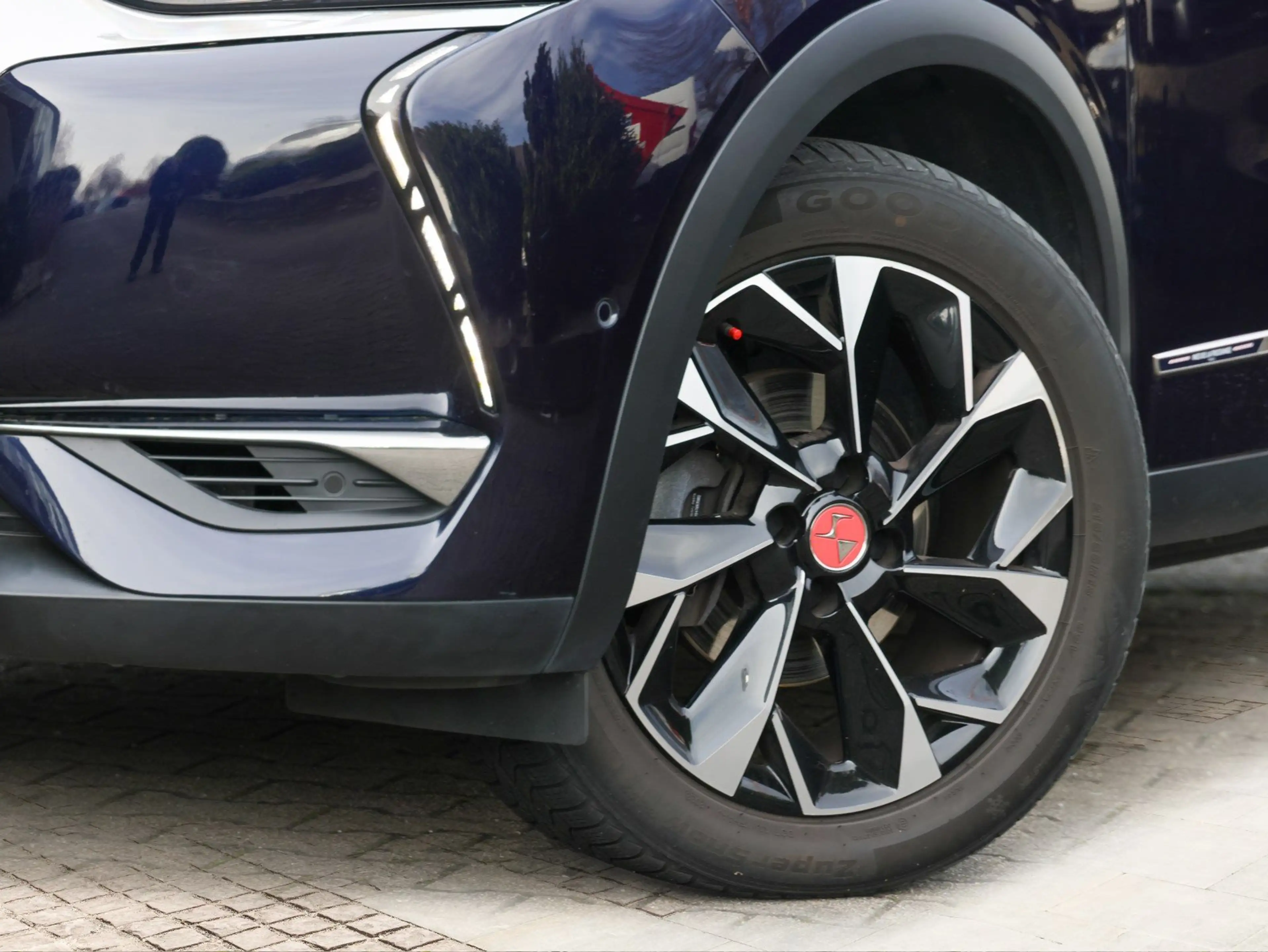 DS Automobiles DS 3 Crossback DS3 Crossback 1,2 PureTech 131 Inès de la Fressang — photo 5