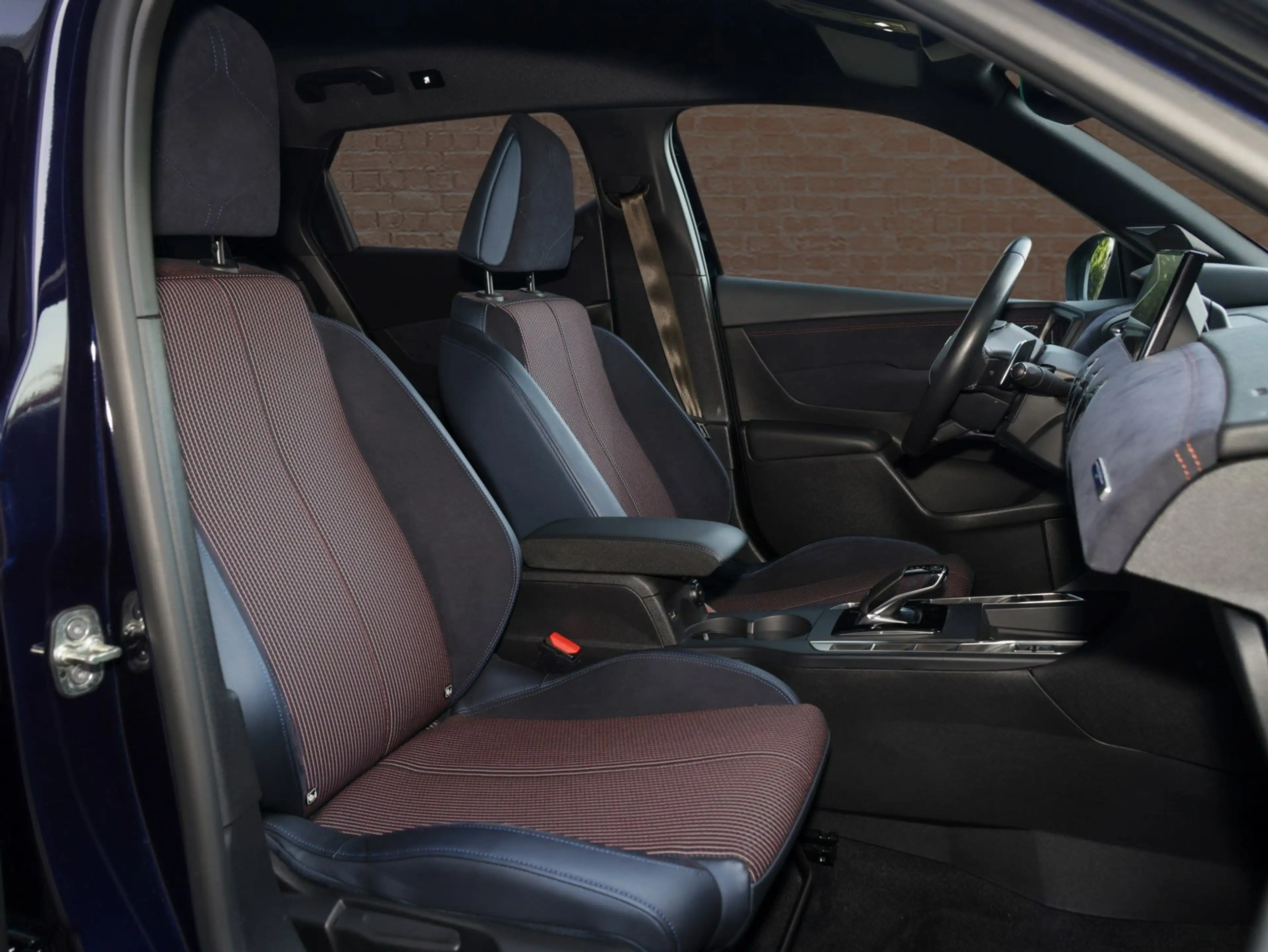 DS Automobiles DS 3 Crossback DS3 Crossback 1,2 PureTech 131 Inès de la Fressang — photo 8