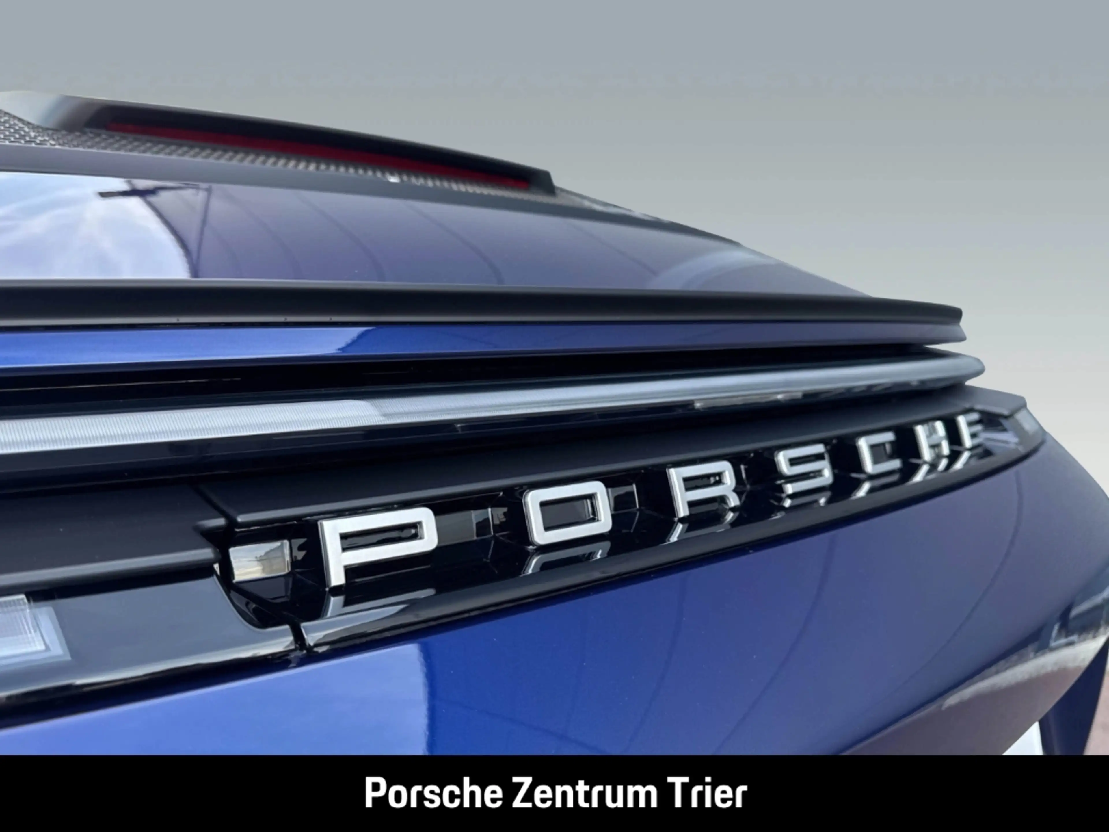 Porsche 992 911 GT3 mit Touring-Paket Liftsystem-VA BOSE — photo 13