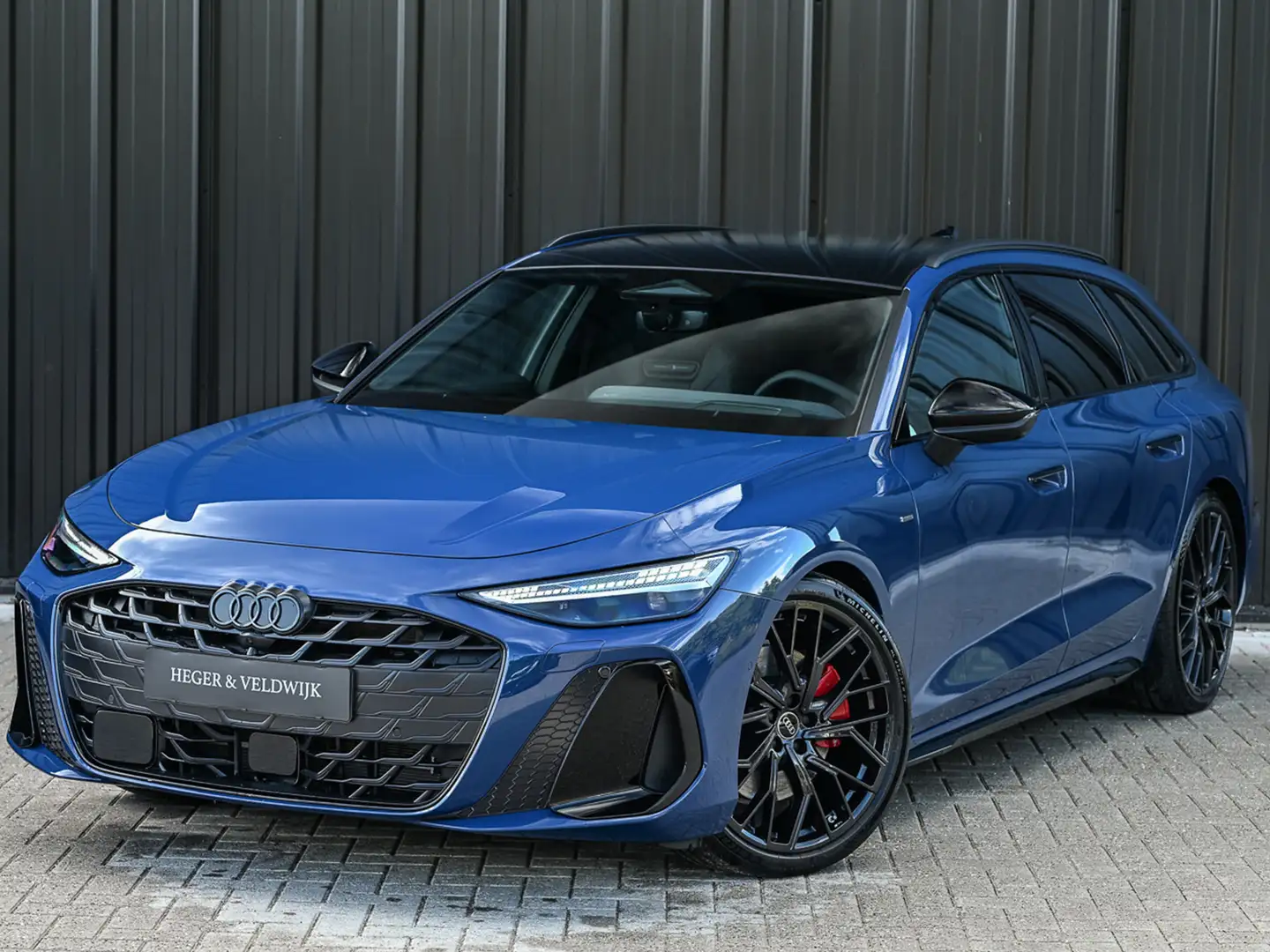 Audi A6 Avant 2.0 E-HYBRID QUATTRO S EDITION COMPETITION 2 Blau - 2