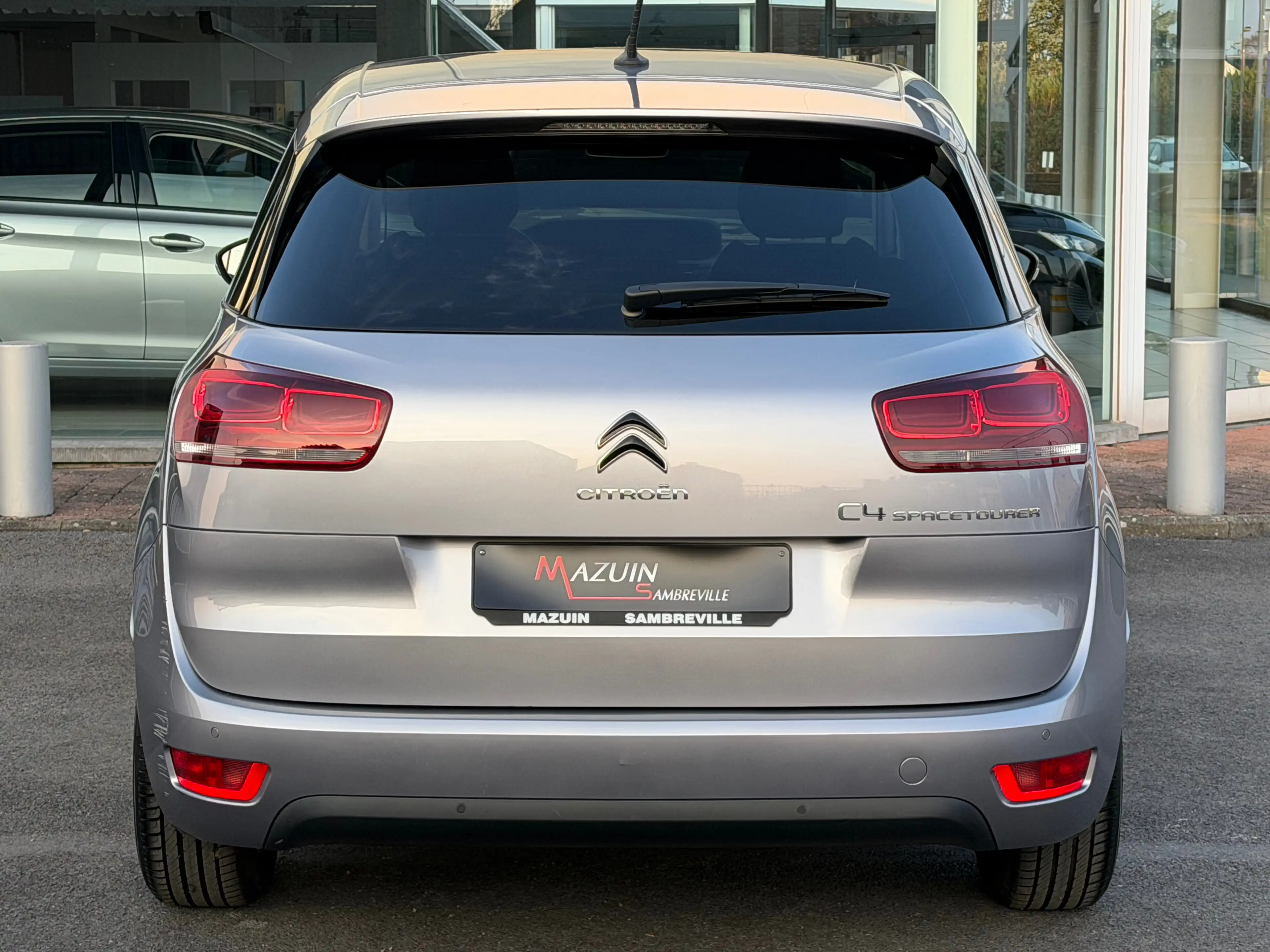 Citroen C4 SpaceTourer 1.2 Essence * Carnet Complet * Marchand/Export * — photo 6