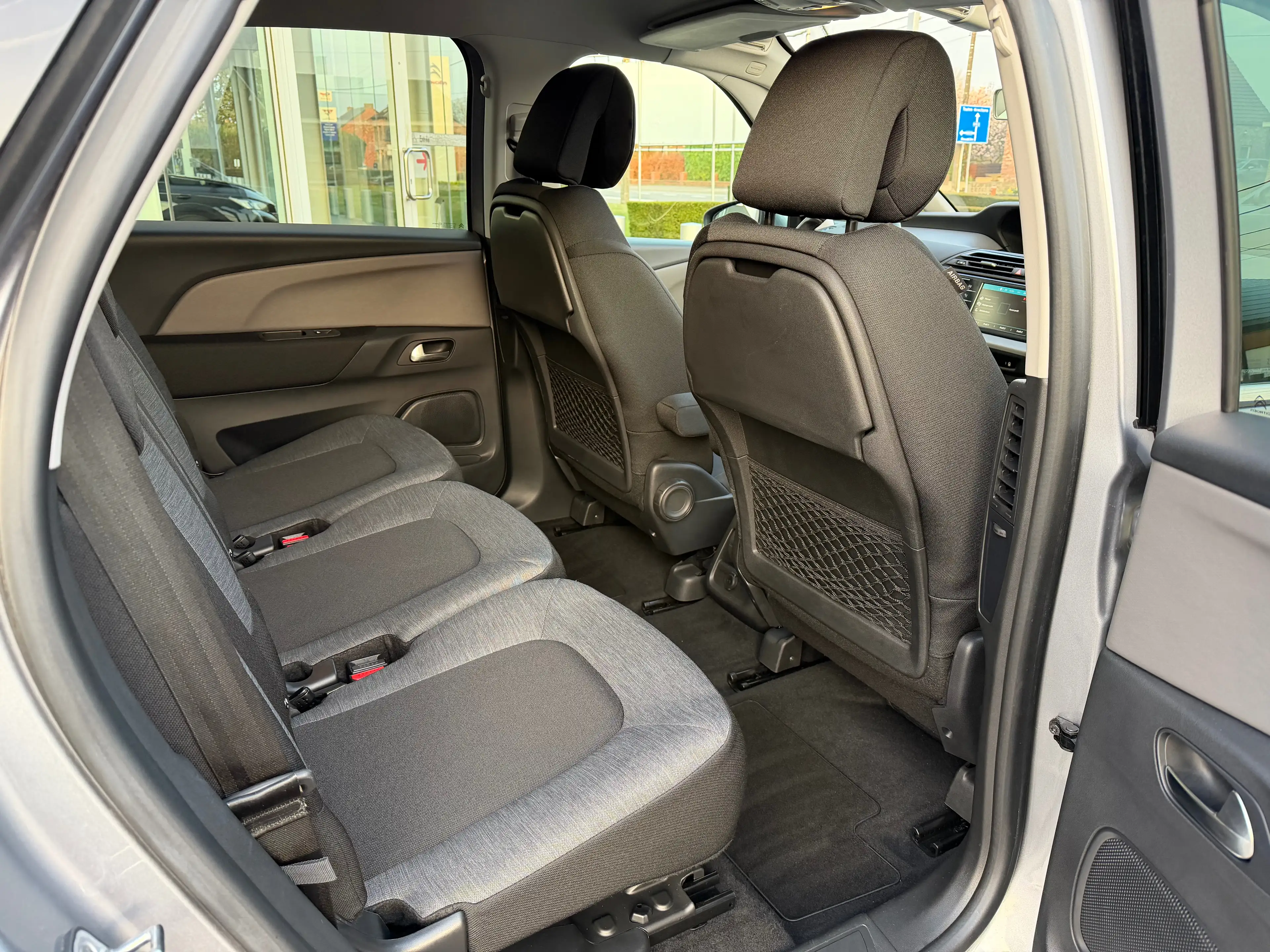 Citroen C4 SpaceTourer 1.2 Essence * Carnet Complet * Marchand/Export * — photo 11