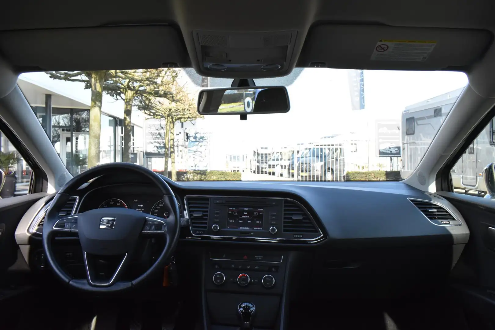 SEAT Leon 1.2 TSI Style CRUISE CONTROL, CLIMA, BLUETOOTH, AI Negro - 2