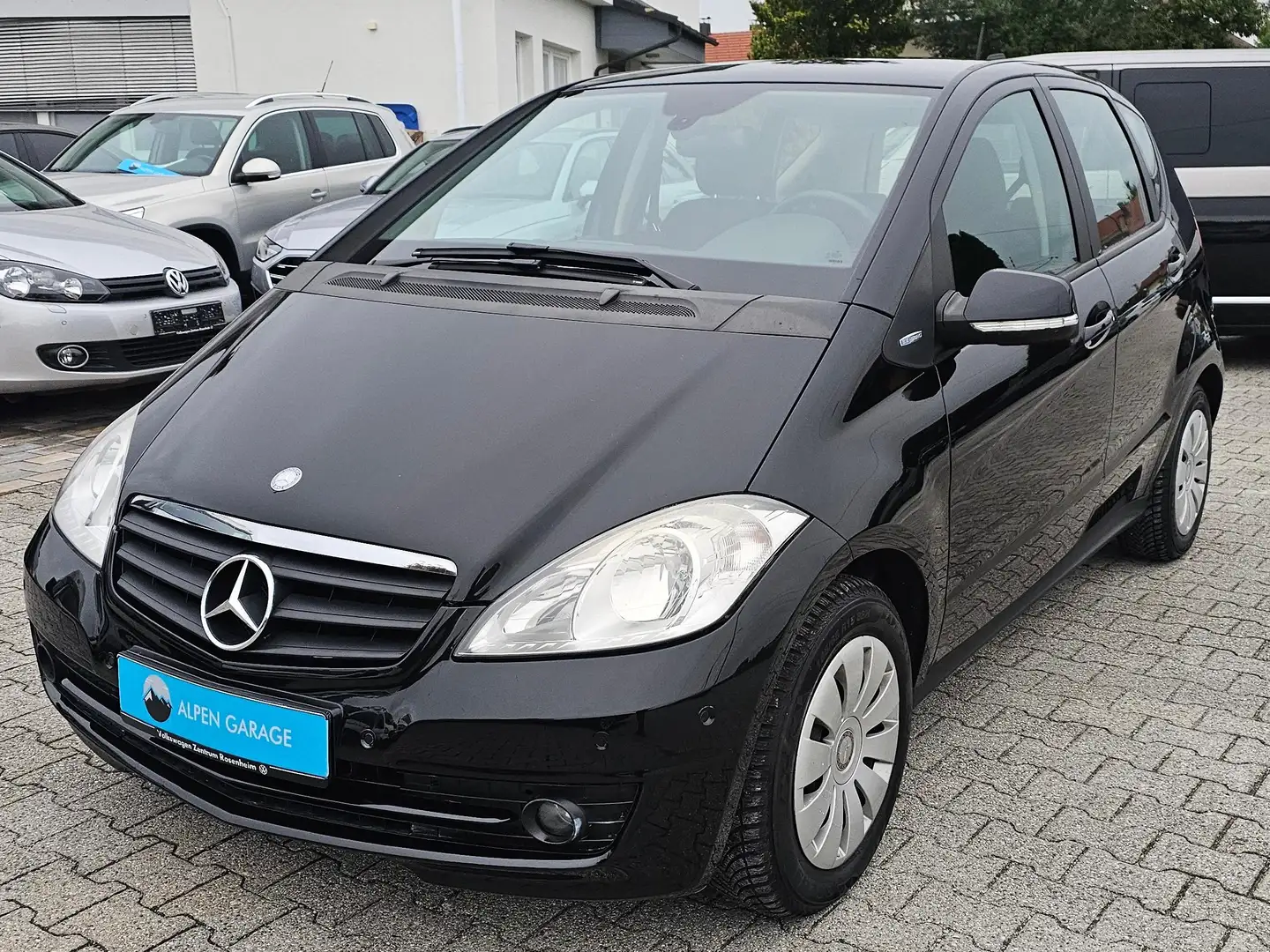 Mercedes-Benz A 180 *A*180*1.Hand*Rentner*Scheckheft*Klima*SHZ*2xPDC* Schwarz - 2