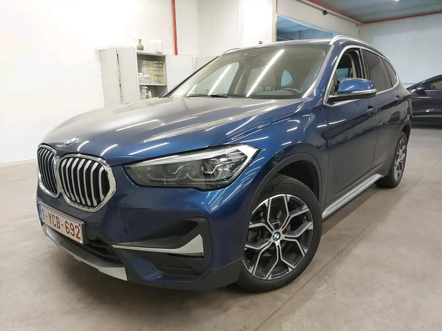 BMW X1 16dA SDrive XLINE *PANO-LED-NAVI PRO-CUIR-CAMERA* Bleu - 2