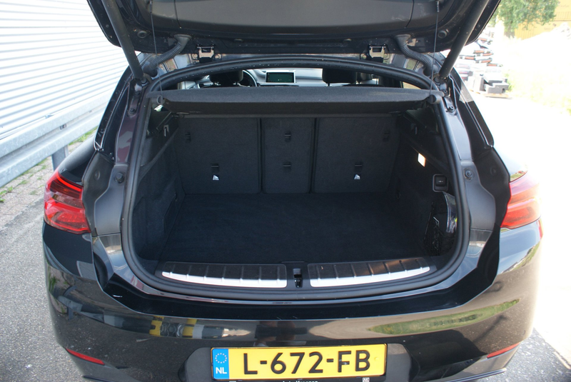 BMW X2 SDrive20i | M Pakket | Head Up | Sfeer verlichting — photo 15