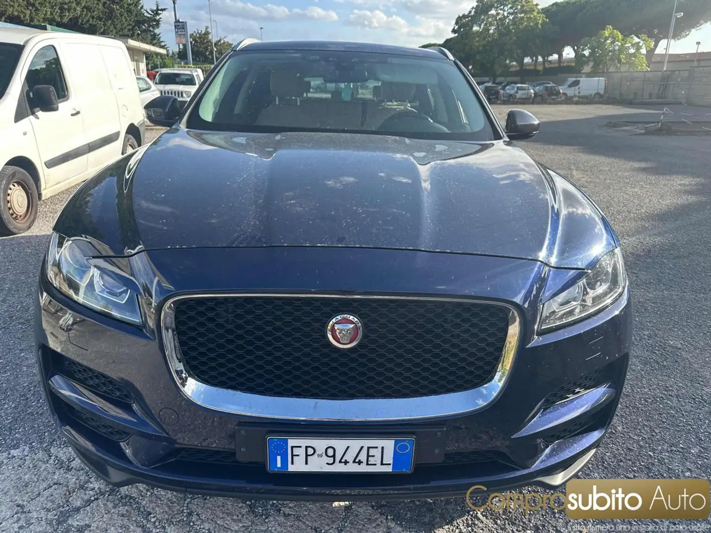 Jaguar F-Pace 2.0 D 180 CV aut. Prestige Nero - 1