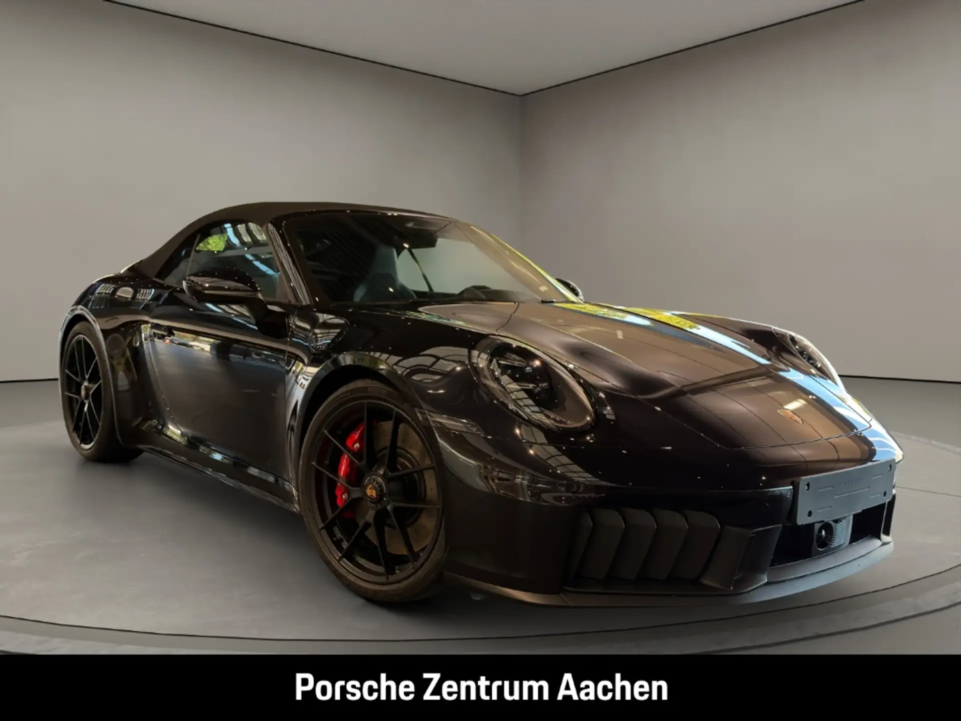 포르쉐 911 Carrera 4 GTS Cabriolet 2026 검정 사진 8