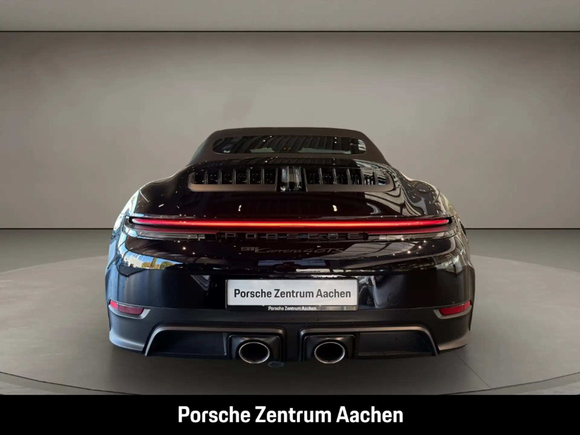 포르쉐 911 Carrera 4 GTS Cabriolet 2026 검정 사진 5