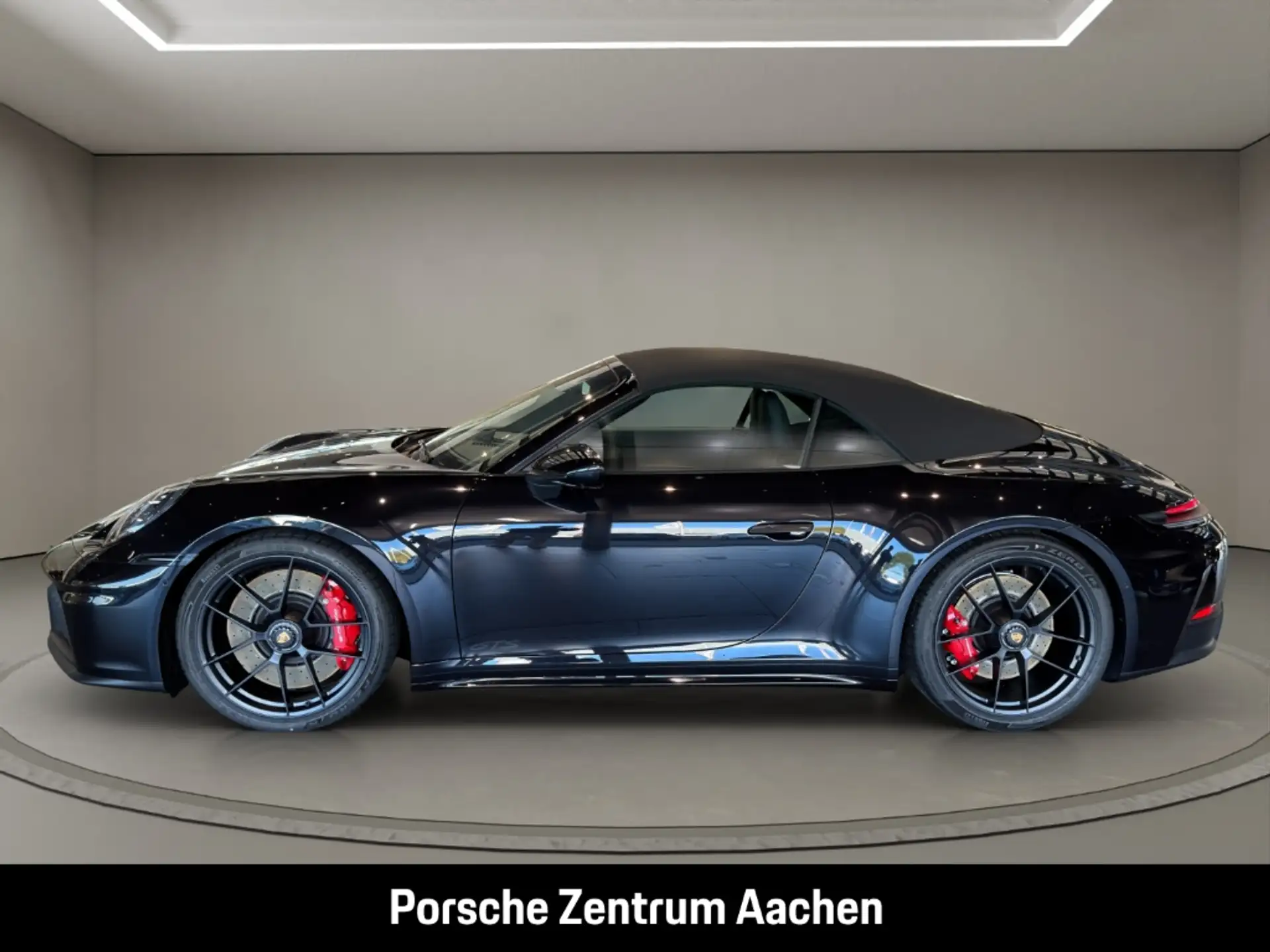 포르쉐 911 Carrera 4 GTS Cabriolet 2026 검정 사진 2
