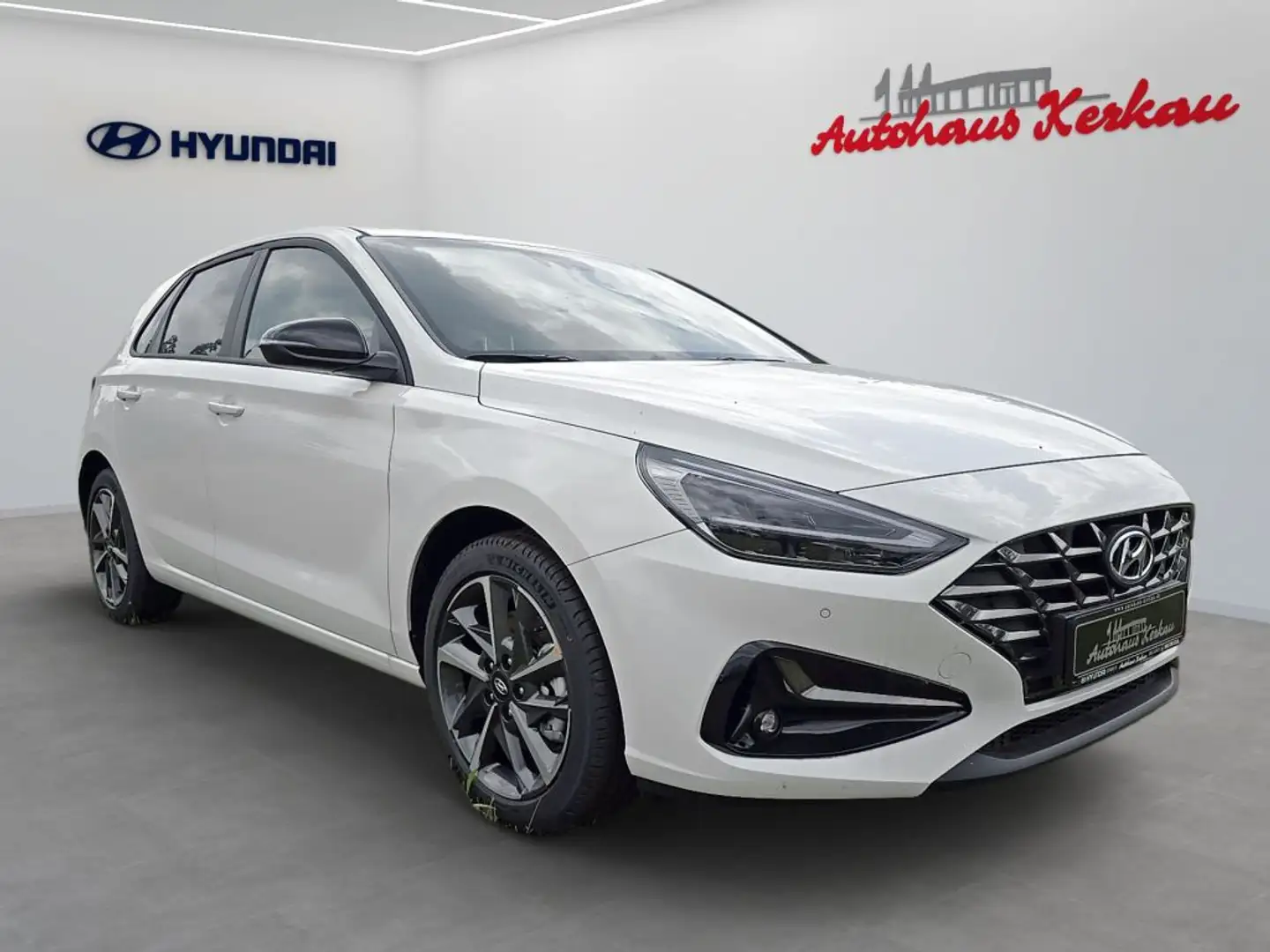 Hyundai i30 1.0 T-GDI DCT Connect & Go +LED+Navi+EPH v+h Weiß - 2