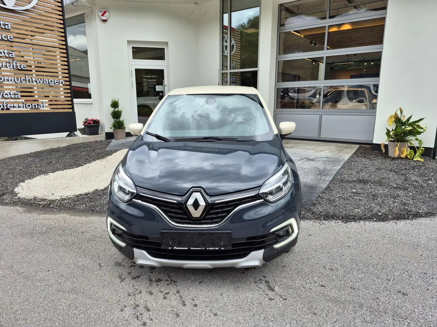 Renault Captur Intens Blauw - 1