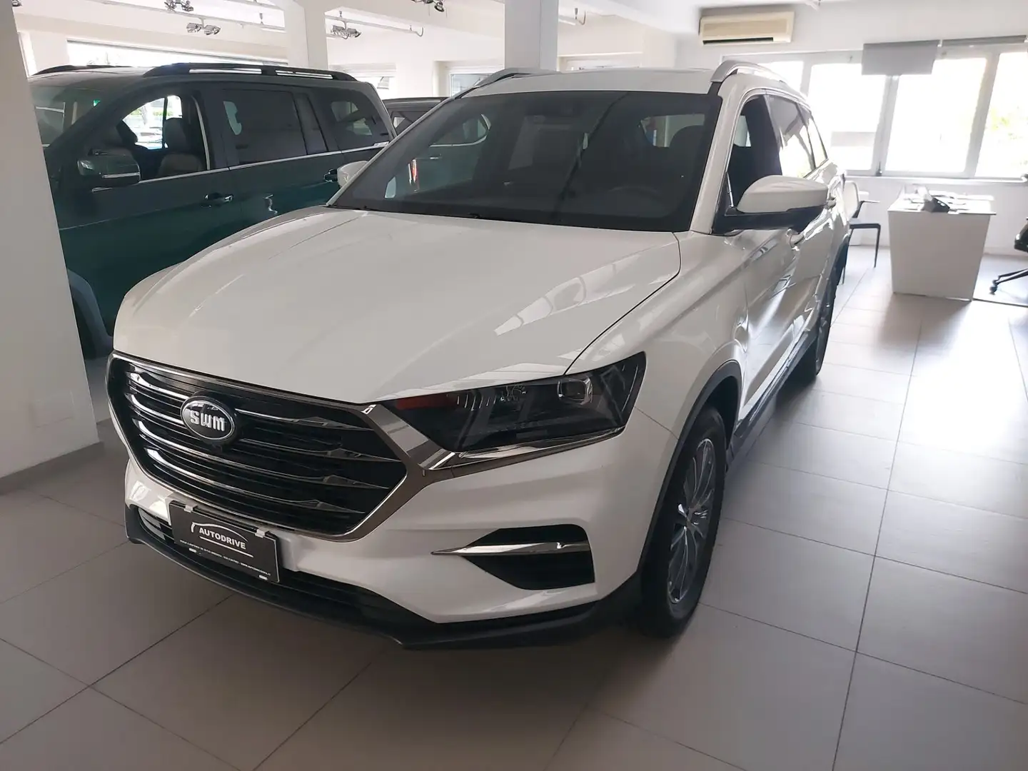 SWM G01 G01 1.5 TURBO DCT GPL Bianco - 1