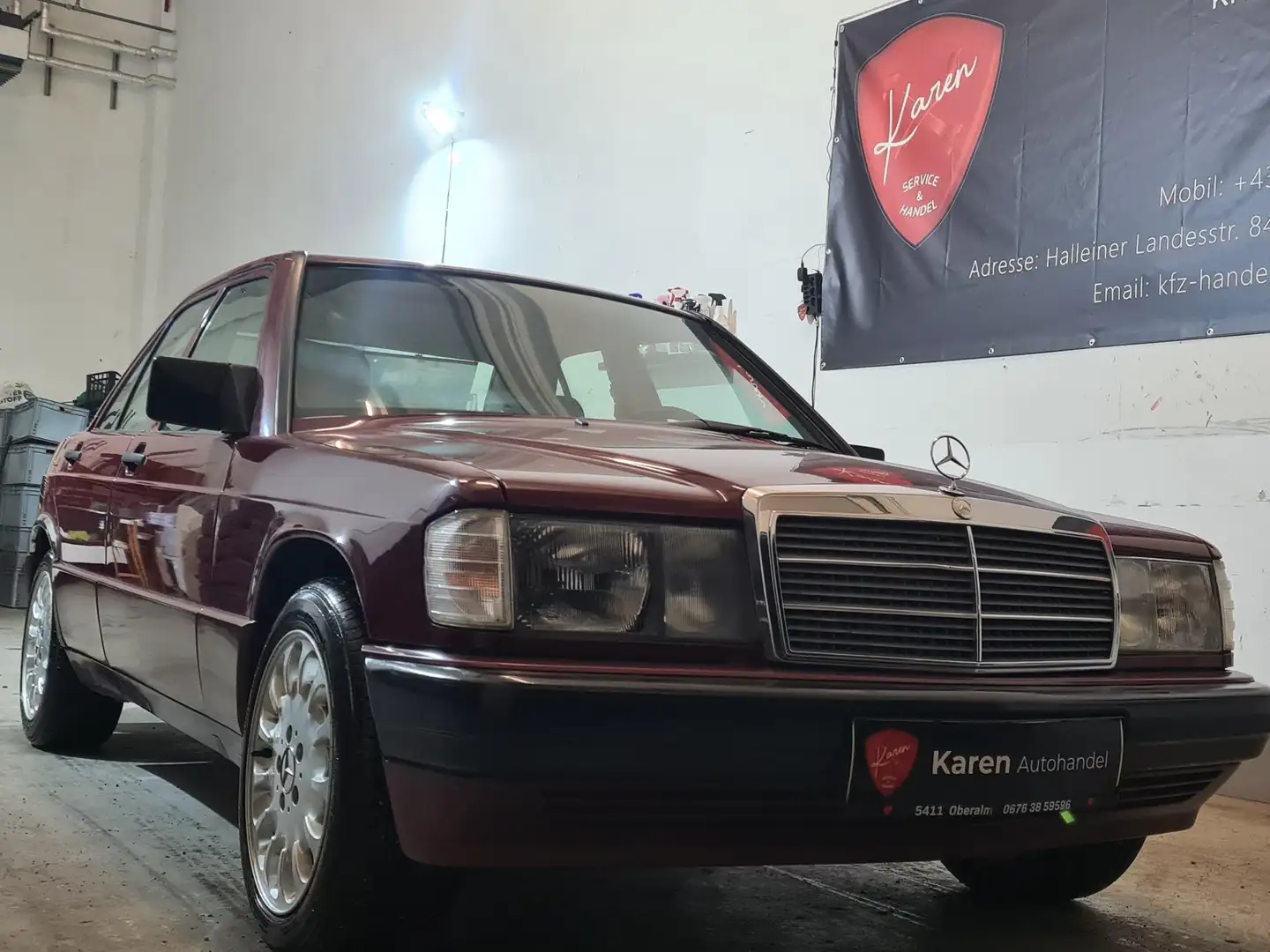 Mercedes-Benz 190 190 E 1,8 Mercedes-Benz Rot - 1