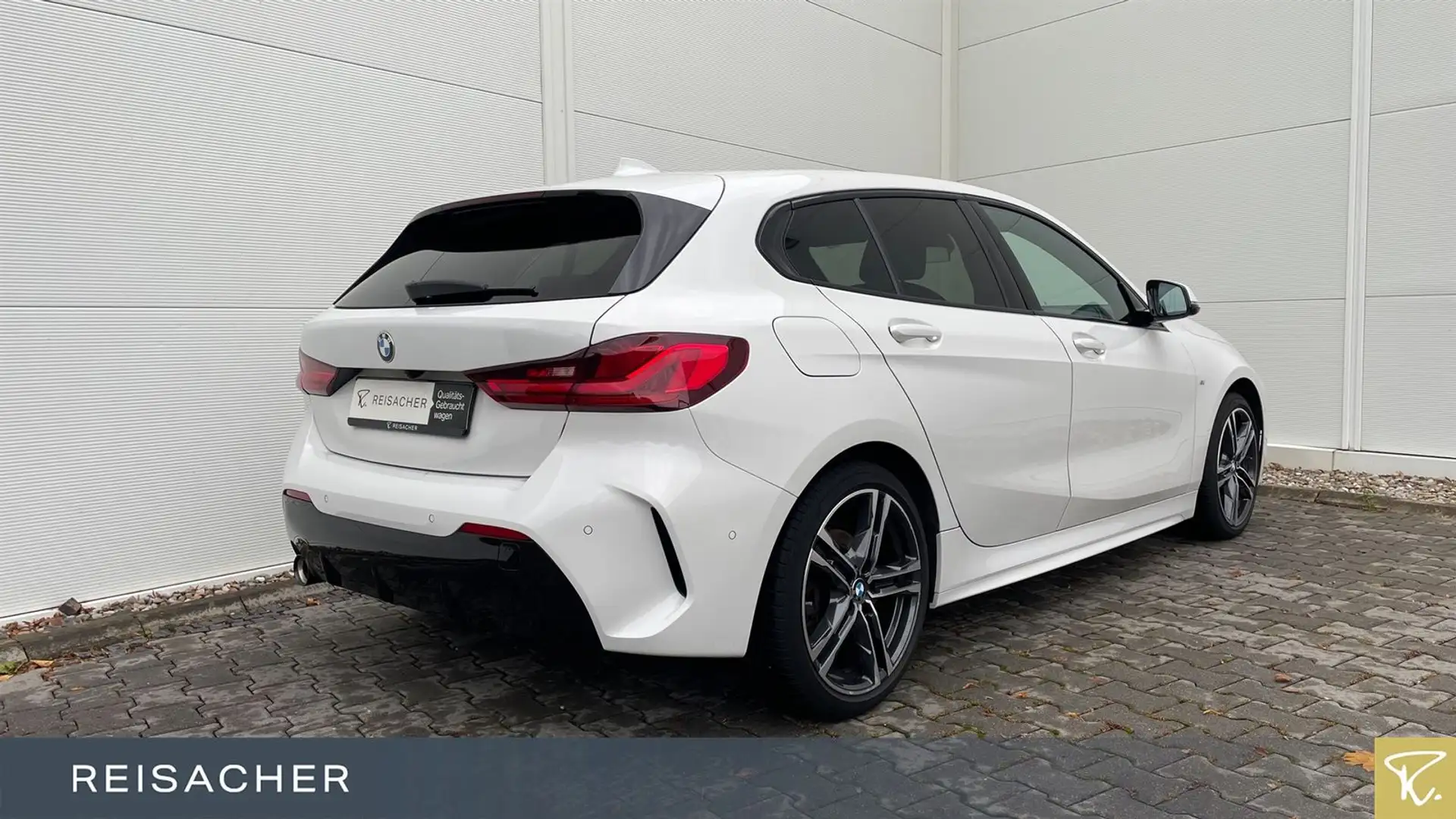BMW 118 i Aut.M Sport,AHK,LCPro.LED,RFK,HIFI Weiß - 2