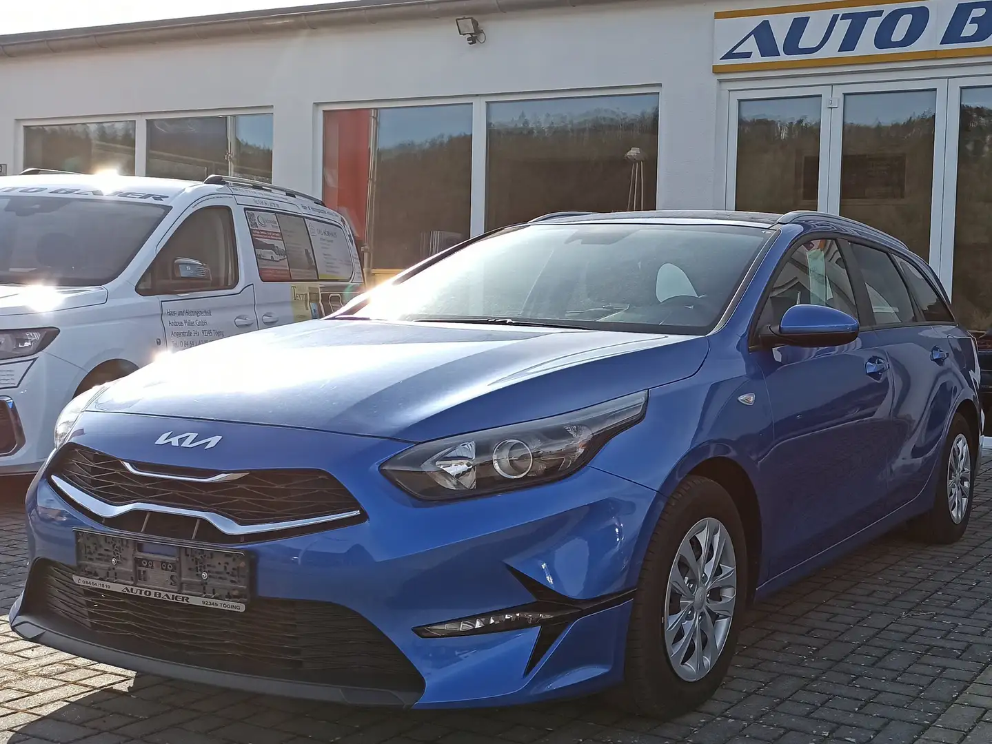 Kia Ceed SW / cee'd SW 1.5 T-GDI Automatik, DCT7 OPF Blau - 1