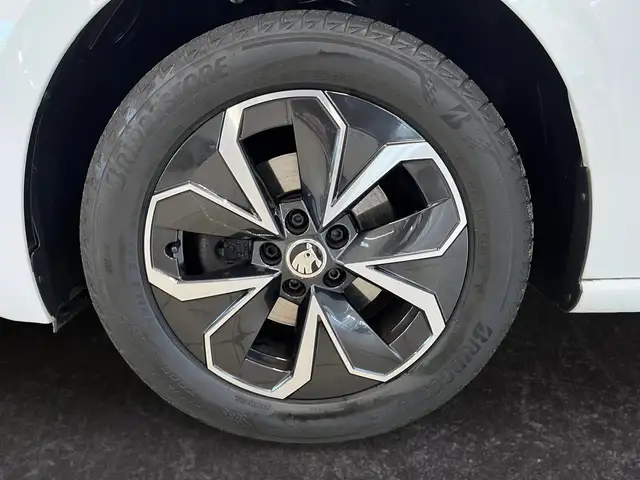 Skoda Scala view 15