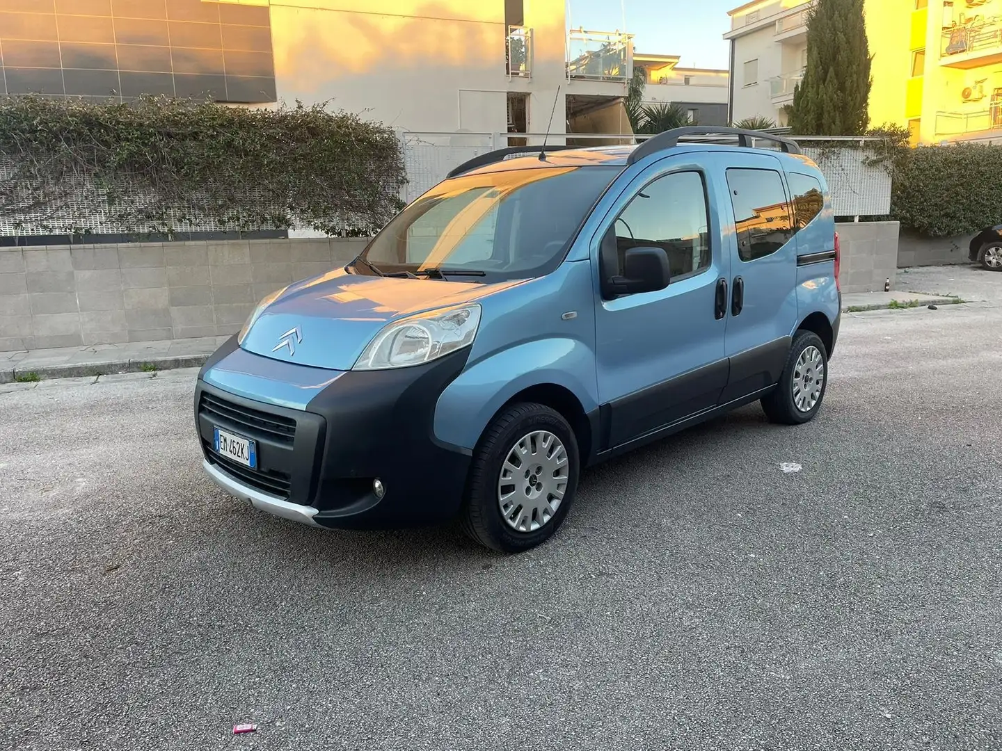 Citroen Nemo Nemo 1.3 hdi m-space Xtr Theatre Albastru - 1