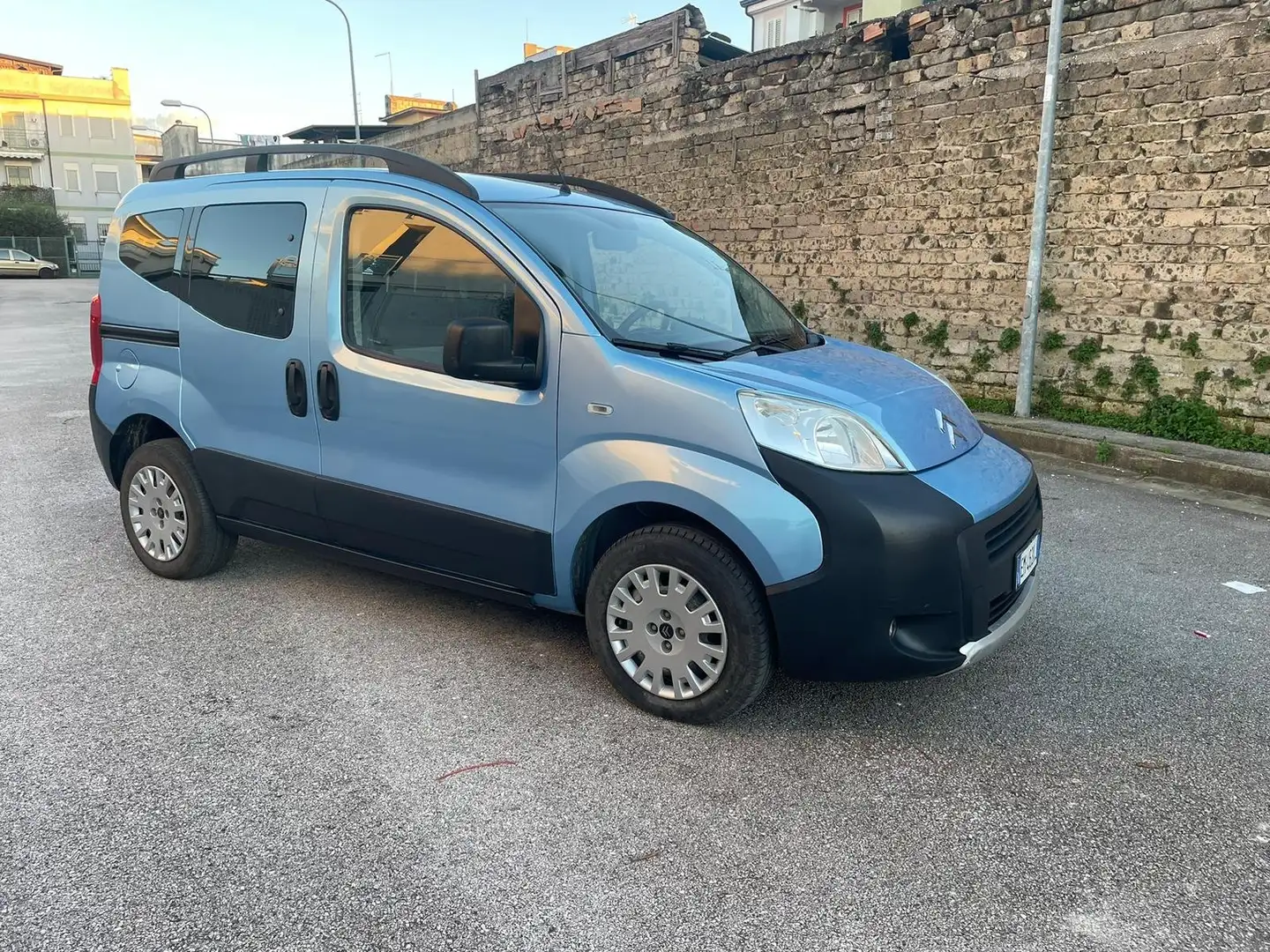 Citroen Nemo Nemo 1.3 hdi m-space Xtr Theatre Bleu - 2