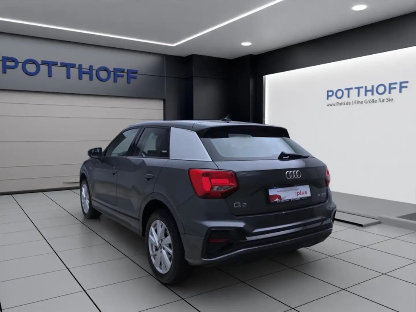 Audi Q2 40 TFSI Q S LINE PDC LED KAMERA VIRTUAL Grau - 2
