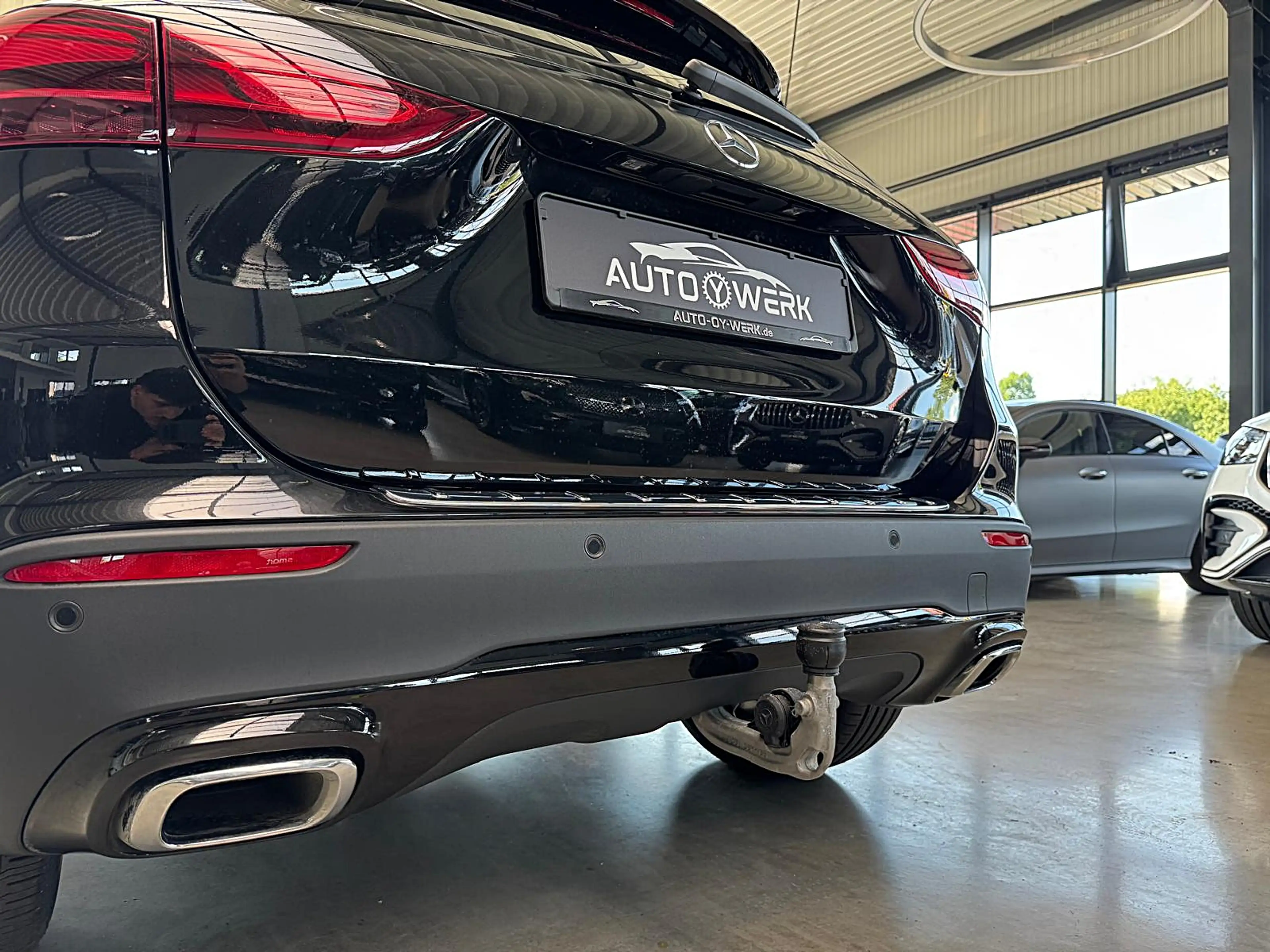 Mercedes-Benz GLA 220 4Matic AHK Pano Distronik — photo 12